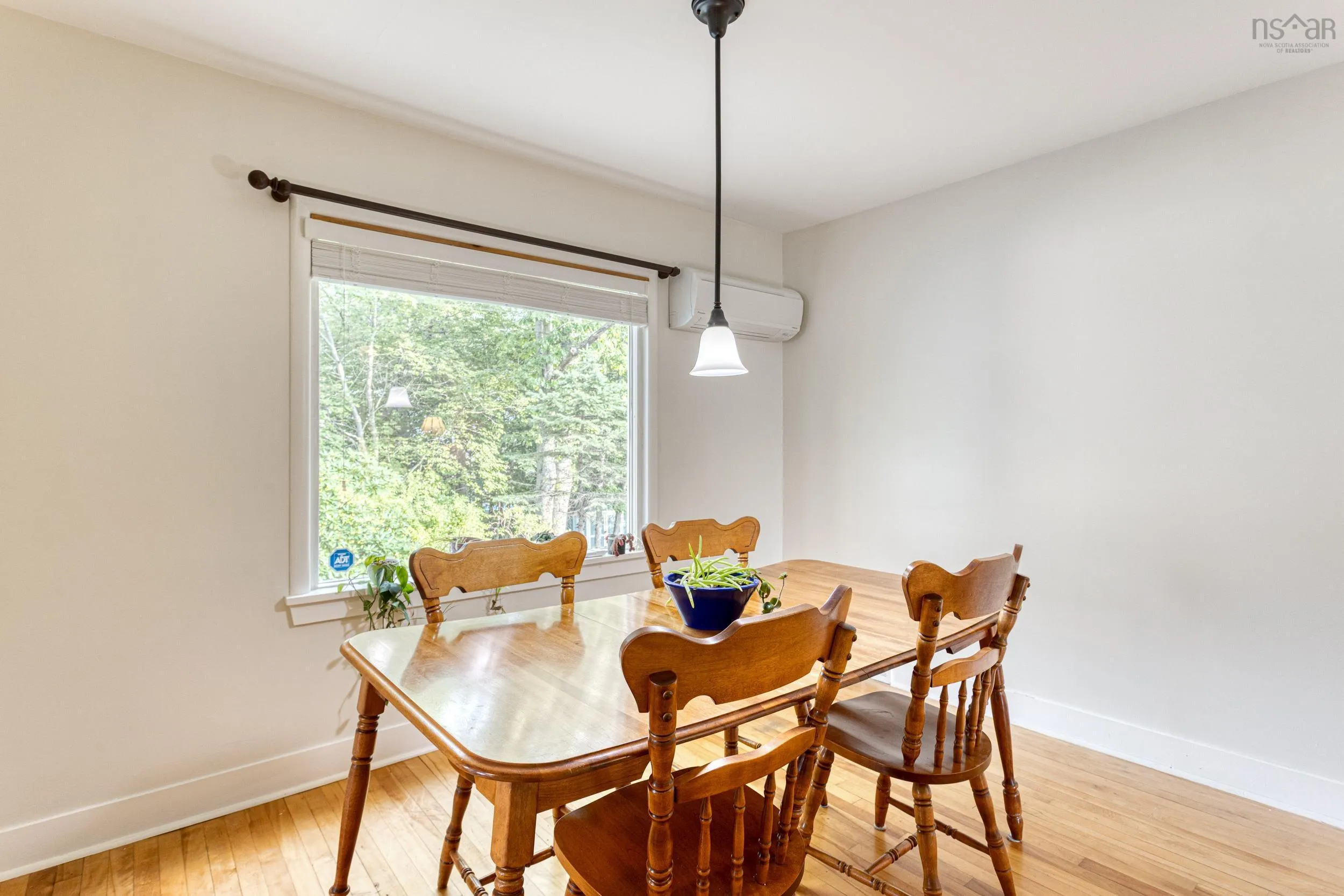 53 Milverton Road, Dartmouth, NS B2Y 0A8, 3 Bedrooms Bedrooms, ,1 BathroomBathrooms,Residential,For Sale,Milverton,202523123