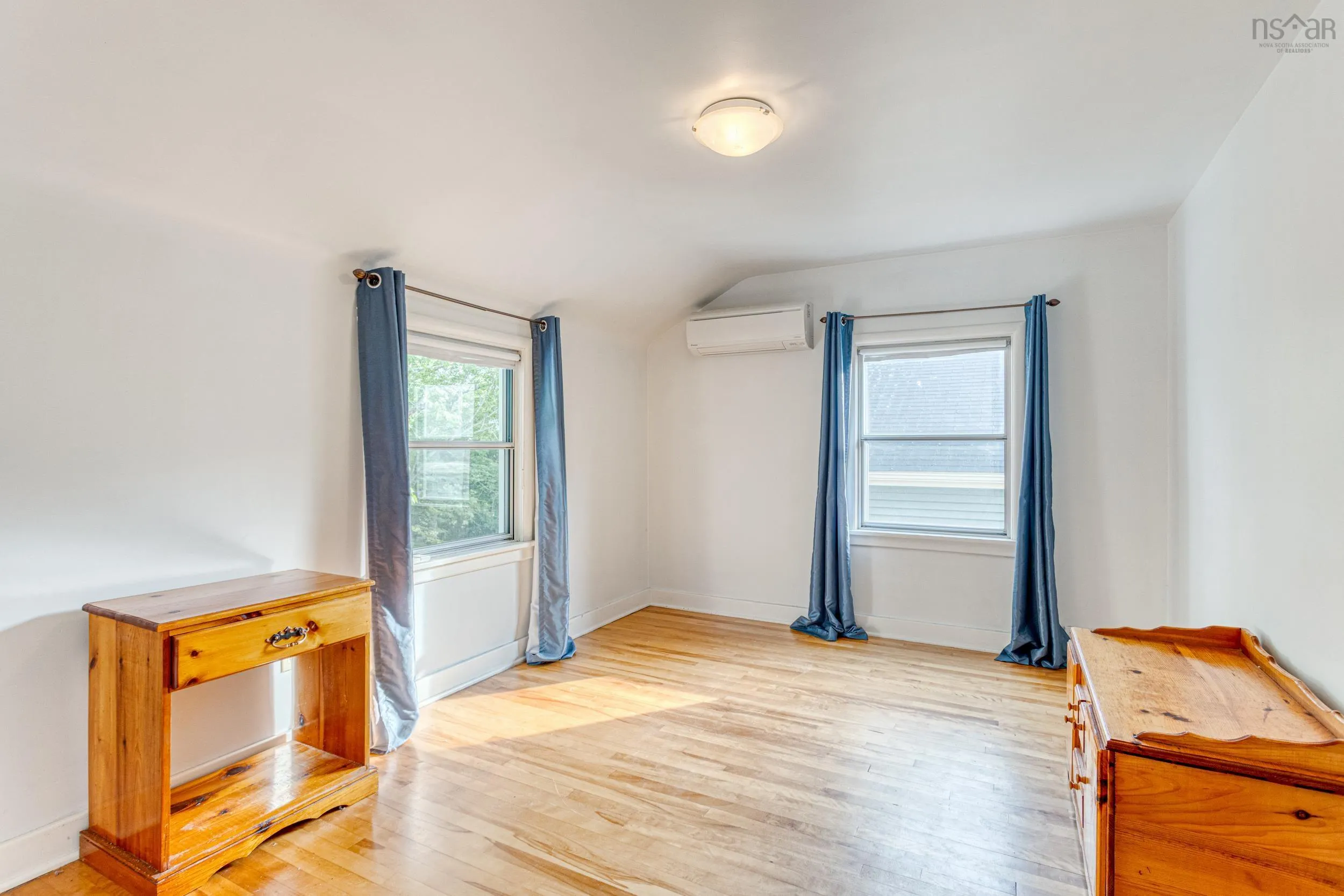 53 Milverton Road, Dartmouth, NS B2Y 0A8, 3 Bedrooms Bedrooms, ,1 BathroomBathrooms,Residential,For Sale,Milverton,202523123