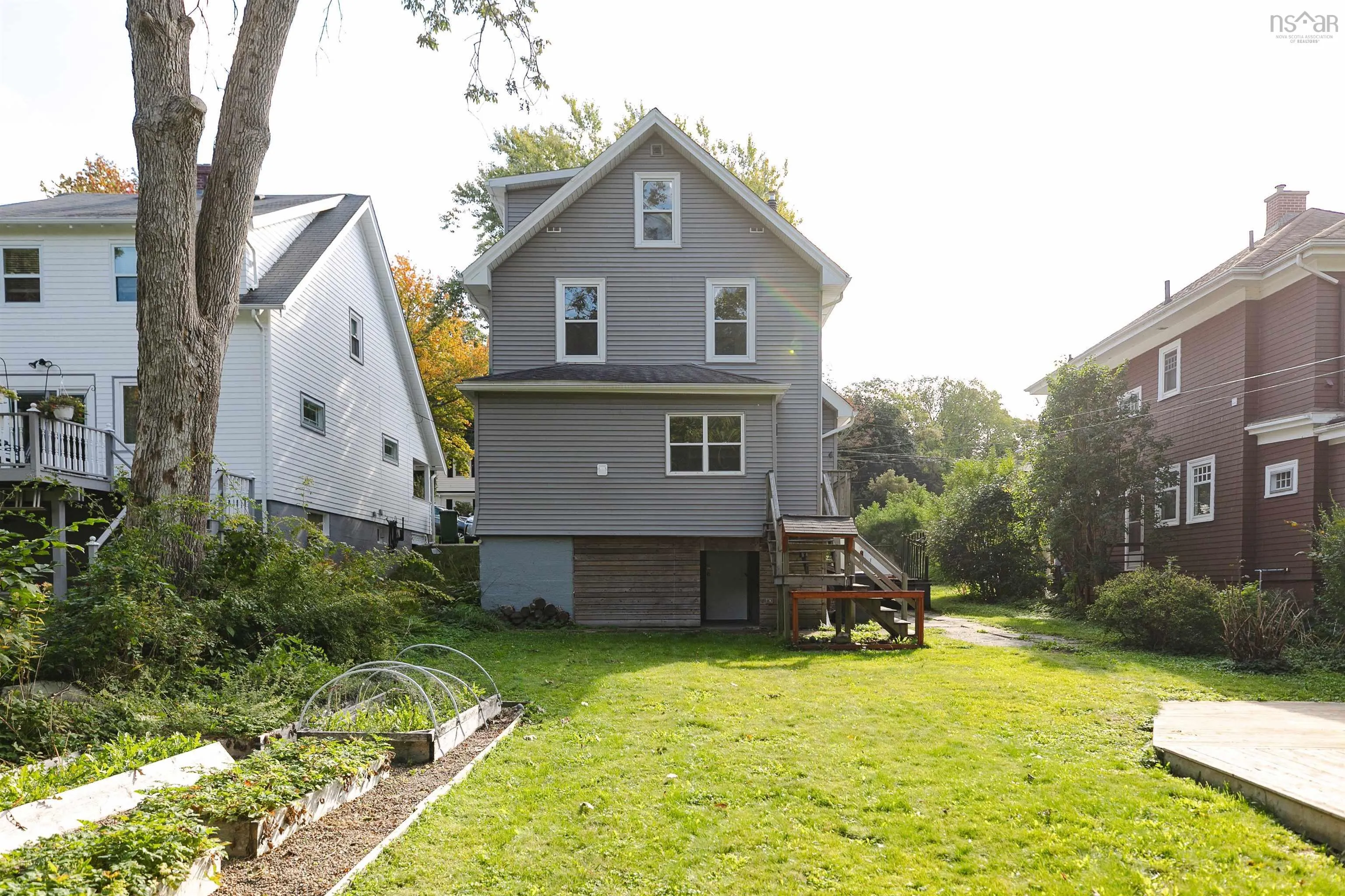 11 James Street, Dartmouth, NS B2Y 1R1, 3 Bedrooms Bedrooms, ,2 BathroomsBathrooms,Residential,For Sale,James,202524769