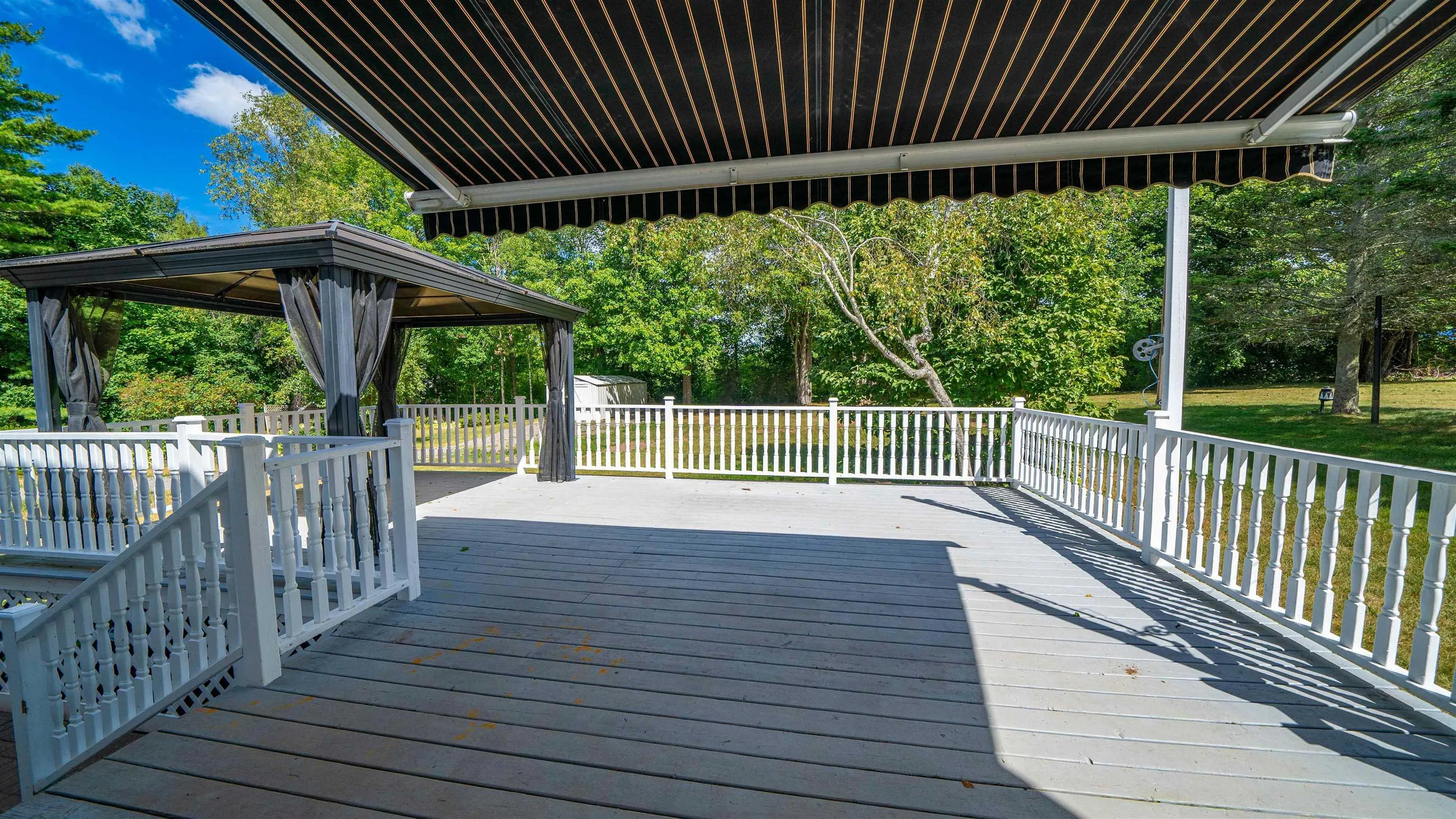 156 Brown Street, Berwick, NS B0P 1E0, 5 Bedrooms Bedrooms, ,5 BathroomsBathrooms,Residential,For Sale,Brown,202521846