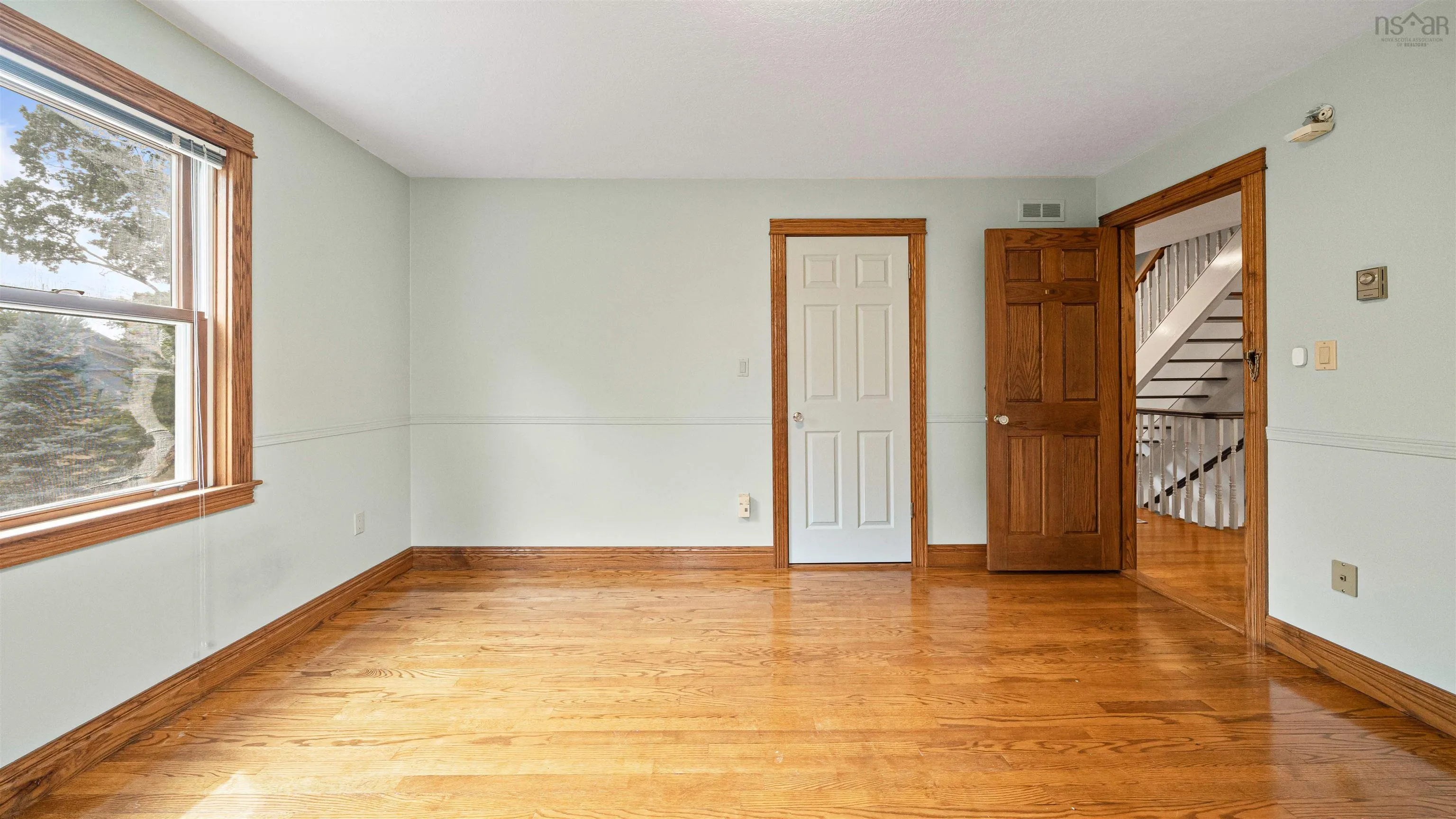 156 Brown Street, Berwick, NS B0P 1E0, 5 Bedrooms Bedrooms, ,5 BathroomsBathrooms,Residential,For Sale,Brown,202521846