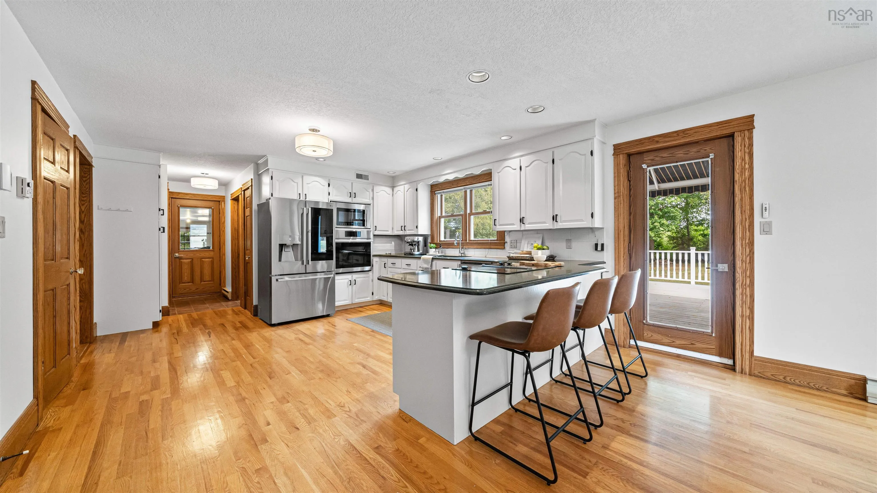 156 Brown Street, Berwick, NS B0P 1E0, 5 Bedrooms Bedrooms, ,5 BathroomsBathrooms,Residential,For Sale,Brown,202521846