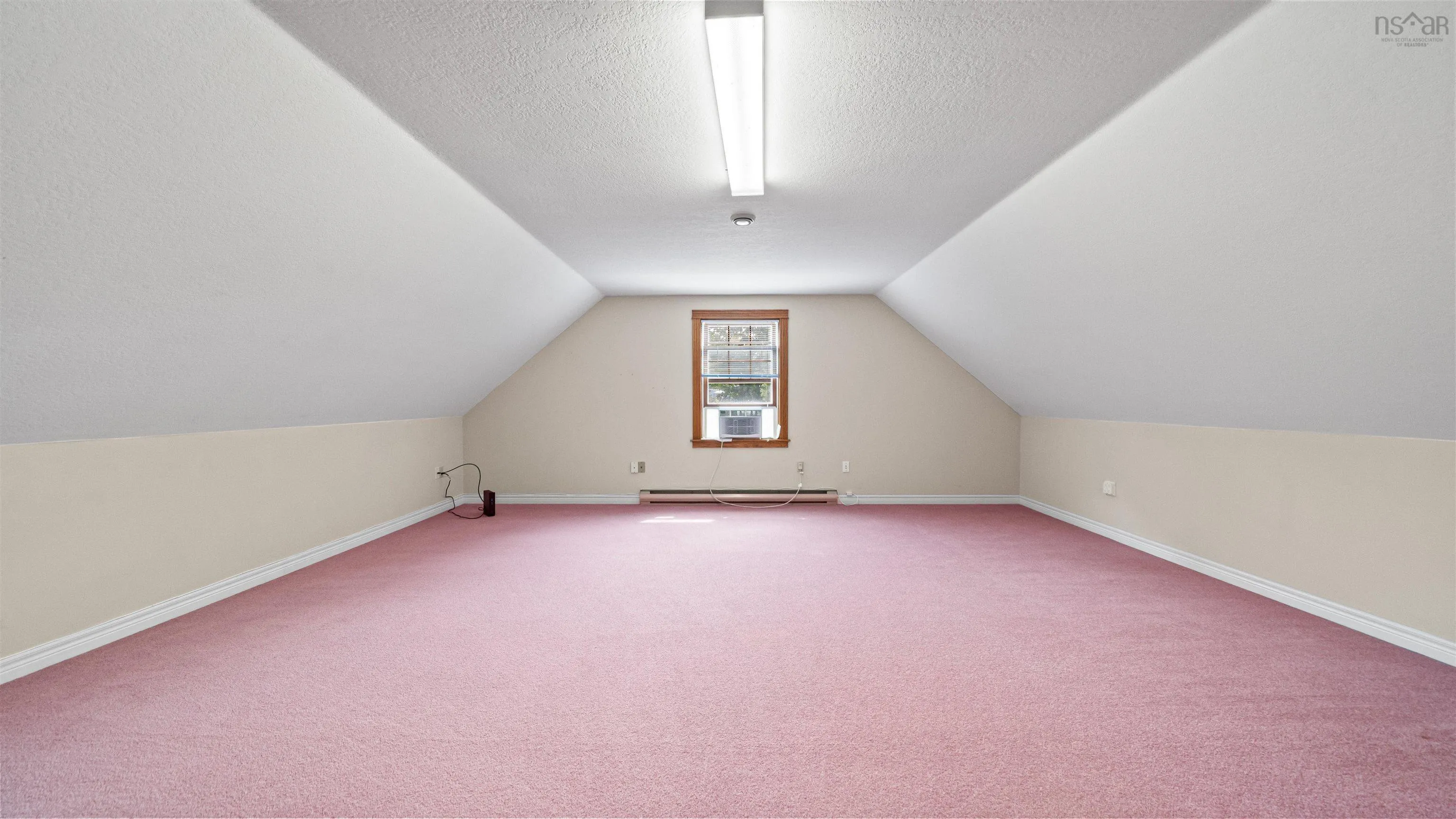 156 Brown Street, Berwick, NS B0P 1E0, 5 Bedrooms Bedrooms, ,5 BathroomsBathrooms,Residential,For Sale,Brown,202521846