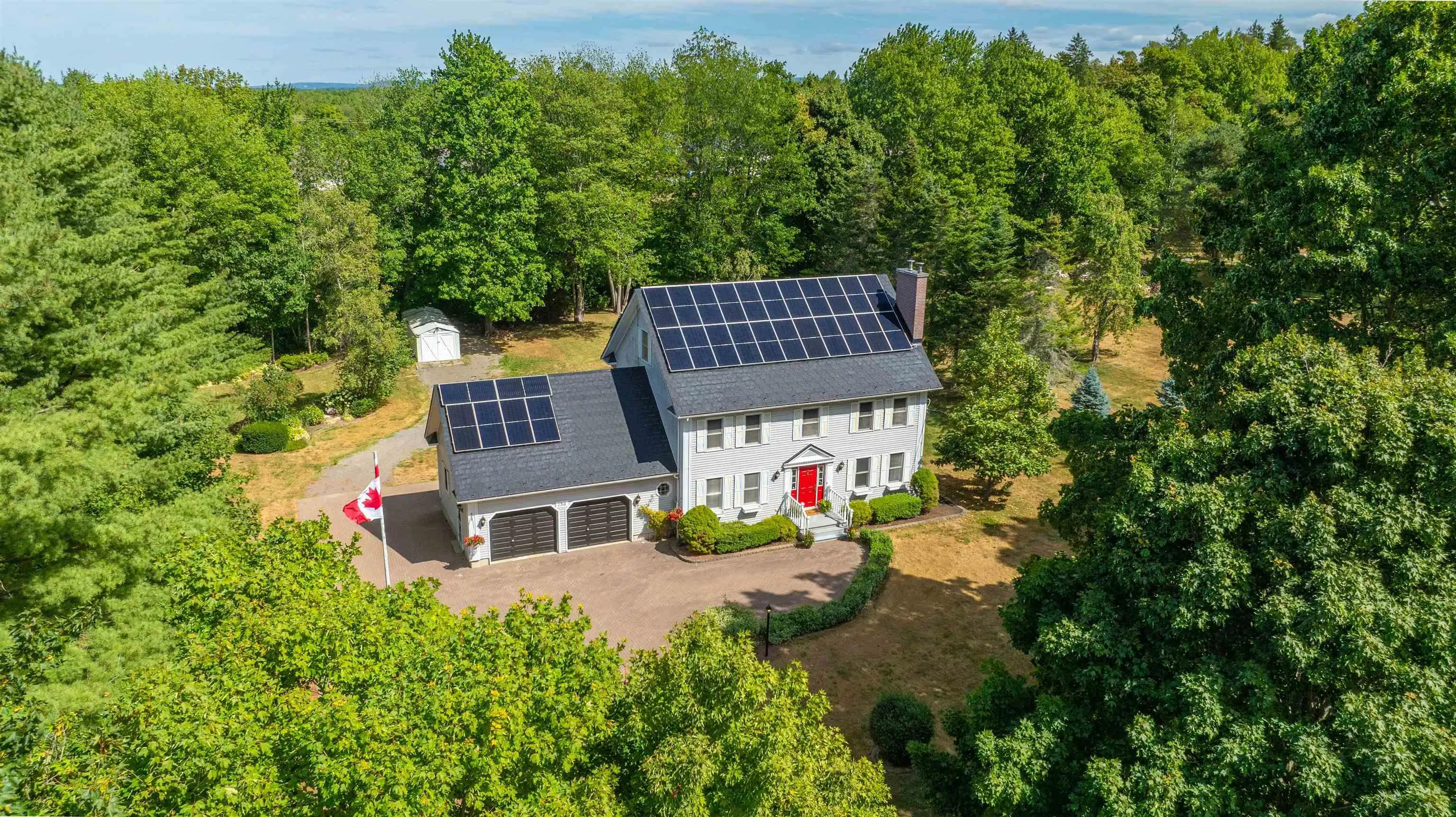 156 Brown Street, Berwick, NS B0P 1E0, 5 Bedrooms Bedrooms, ,5 BathroomsBathrooms,Residential,For Sale,Brown,202521846