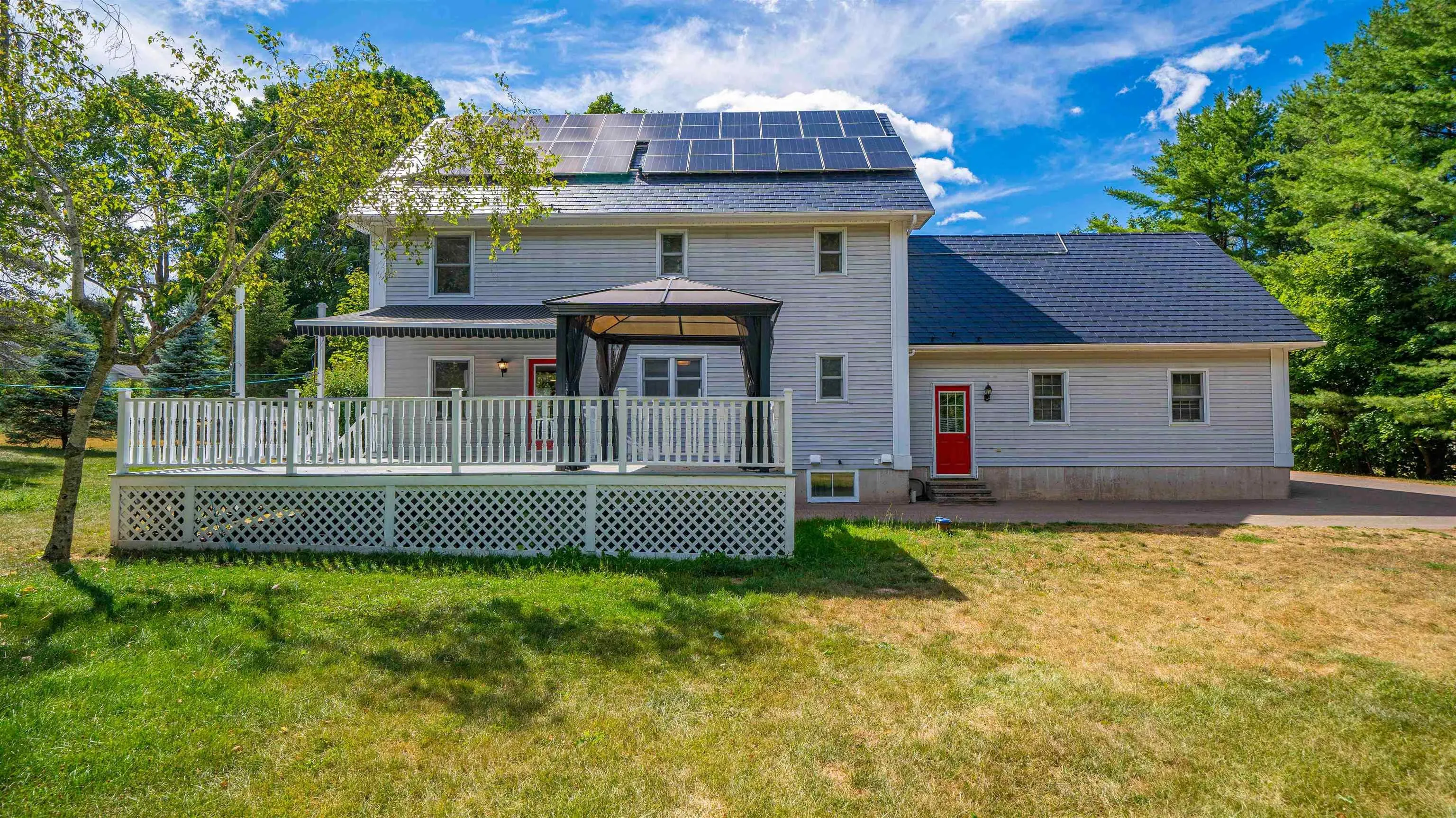 156 Brown Street, Berwick, NS B0P 1E0, 5 Bedrooms Bedrooms, ,5 BathroomsBathrooms,Residential,For Sale,Brown,202521846