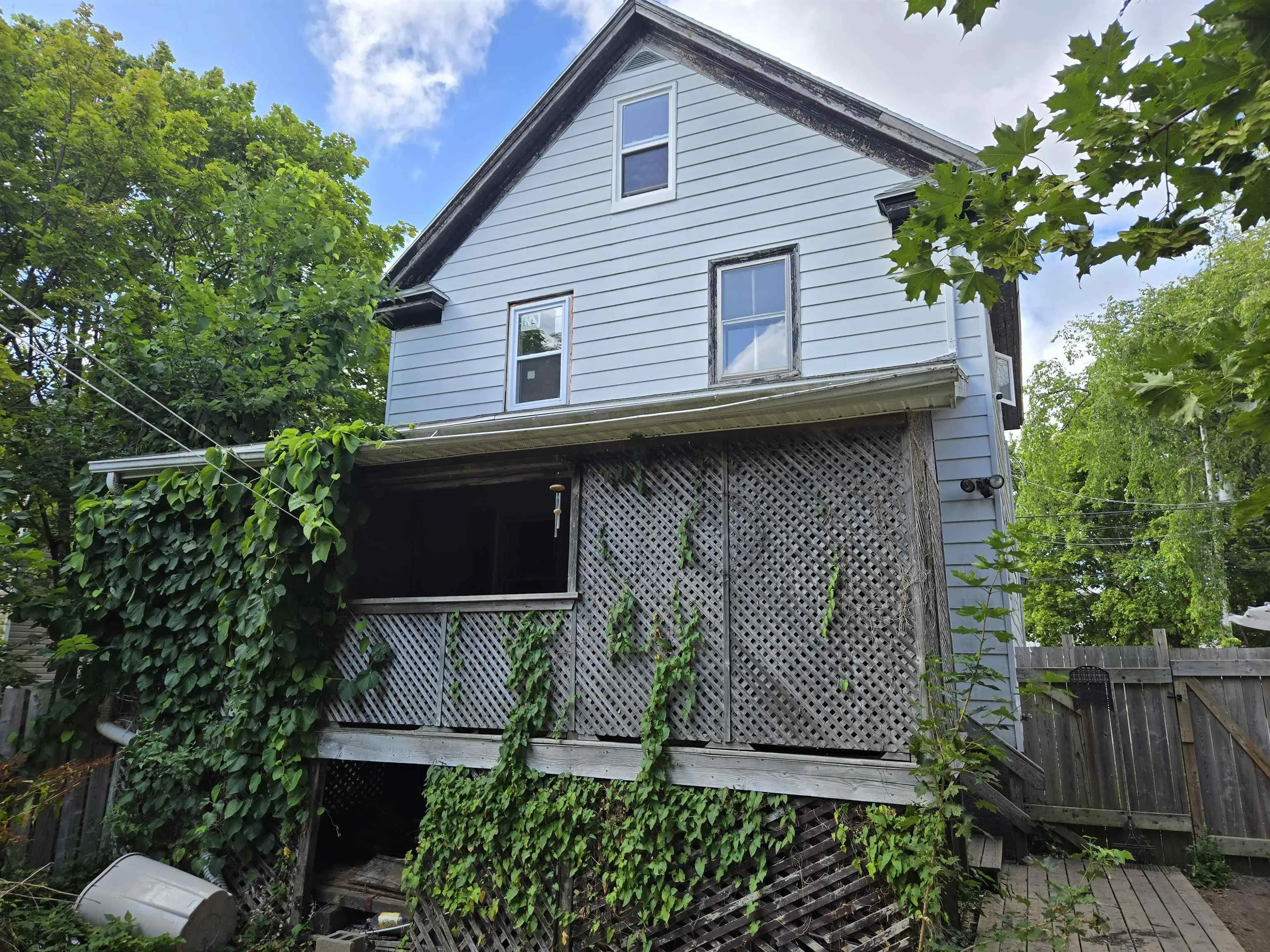 106 Brookland Street, Sydney, NS B1P 5B4, 5 Bedrooms Bedrooms, ,2 BathroomsBathrooms,Residential,For Sale,Brookland,202520848