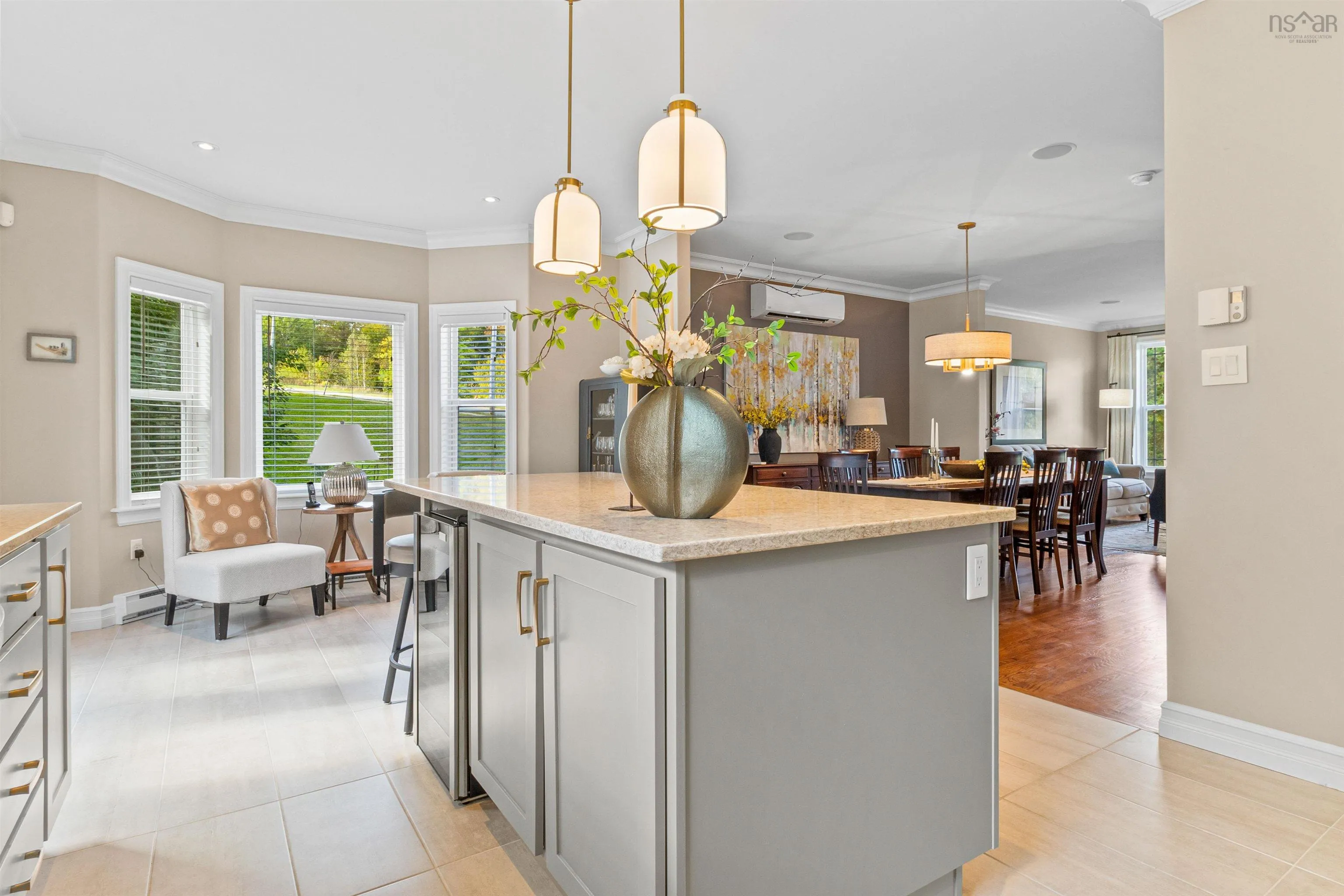 70 Southgate Drive, Bedford, NS B4A 4K8, 3 Bedrooms Bedrooms, ,4 BathroomsBathrooms,Residential,For Sale,Southgate,202523956