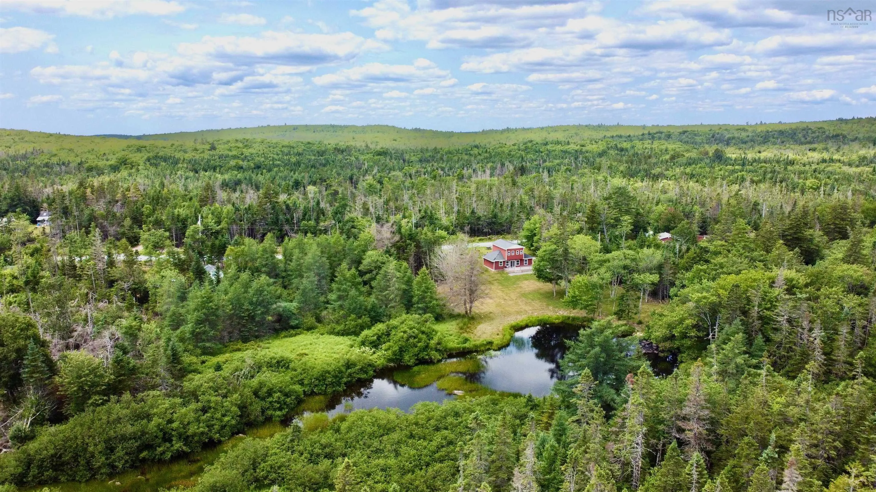 1988 New Chester Road, New Chester, NS B0J 2K0, 3 Bedrooms Bedrooms, ,2 BathroomsBathrooms,Residential,For Sale,New Chester,202519302