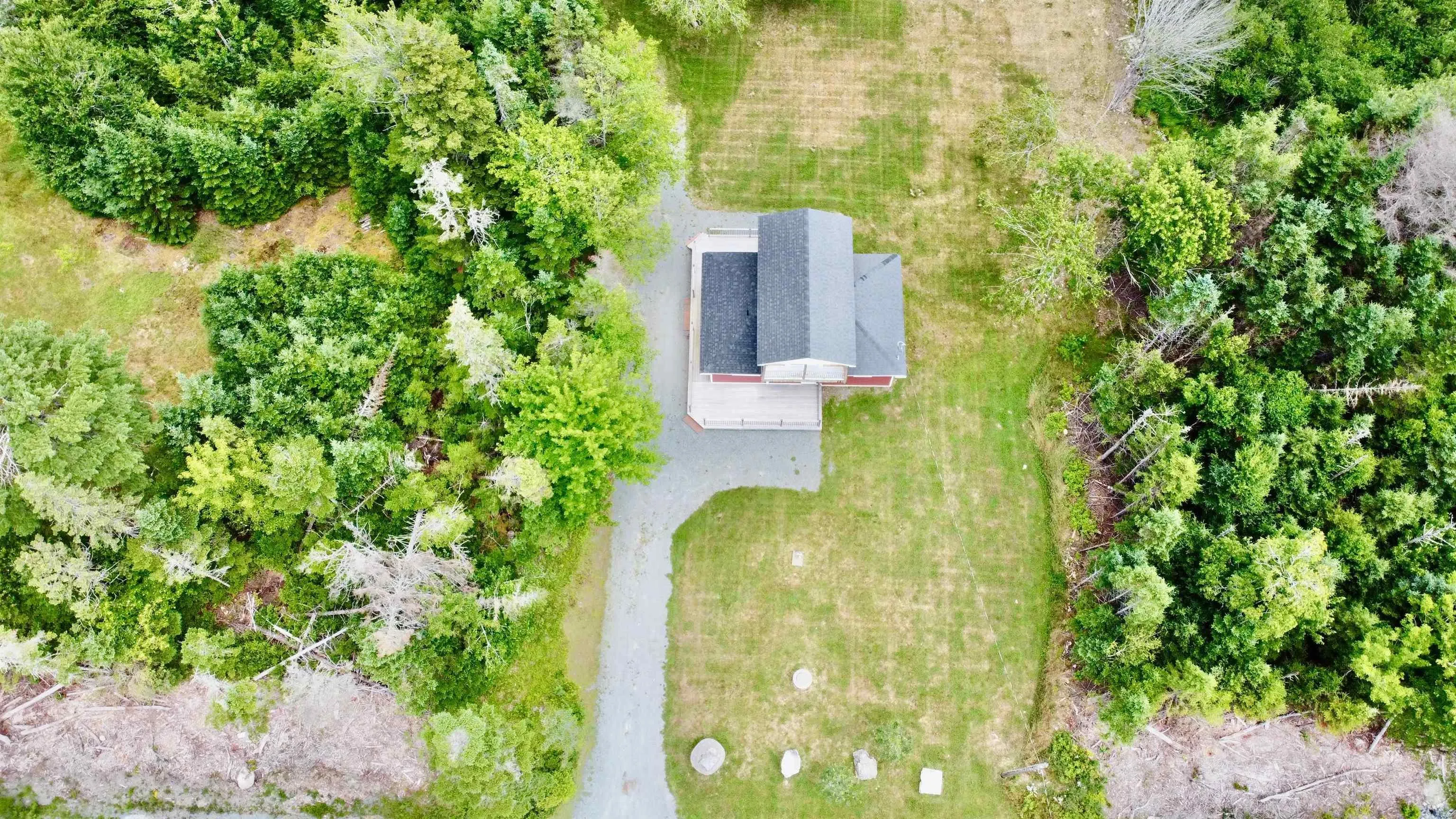 1988 New Chester Road, New Chester, NS B0J 2K0, 3 Bedrooms Bedrooms, ,2 BathroomsBathrooms,Residential,For Sale,New Chester,202519302
