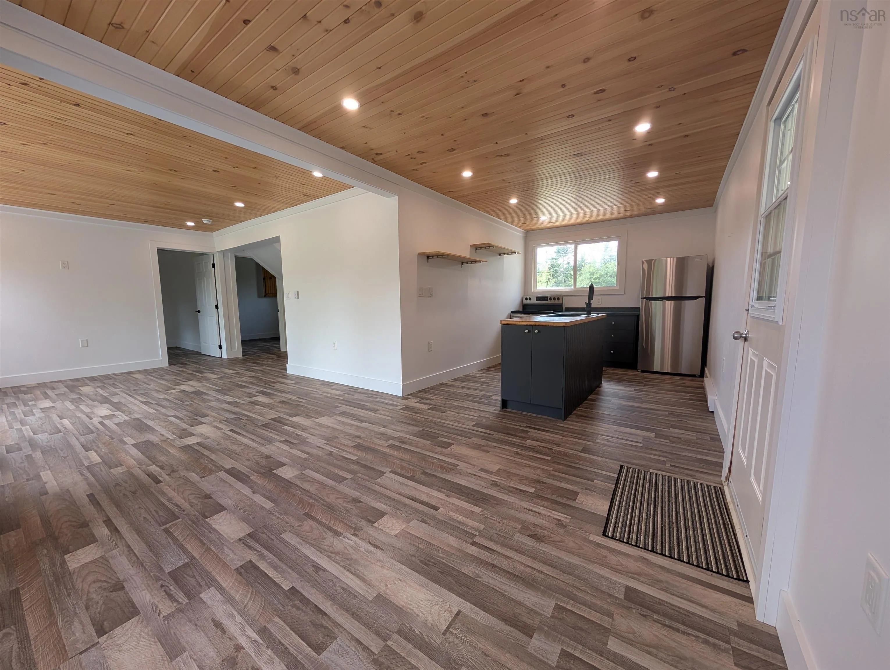 1988 New Chester Road, New Chester, NS B0J 2K0, 3 Bedrooms Bedrooms, ,2 BathroomsBathrooms,Residential,For Sale,New Chester,202519302