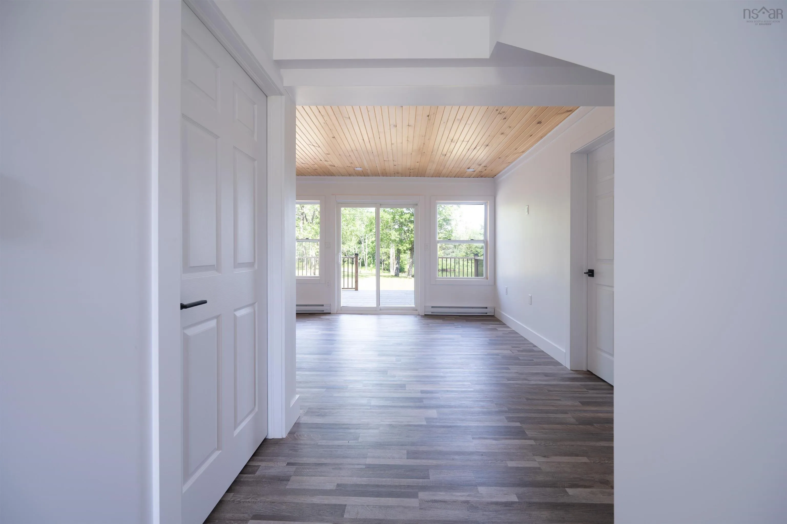 1988 New Chester Road, New Chester, NS B0J 2K0, 3 Bedrooms Bedrooms, ,2 BathroomsBathrooms,Residential,For Sale,New Chester,202519302