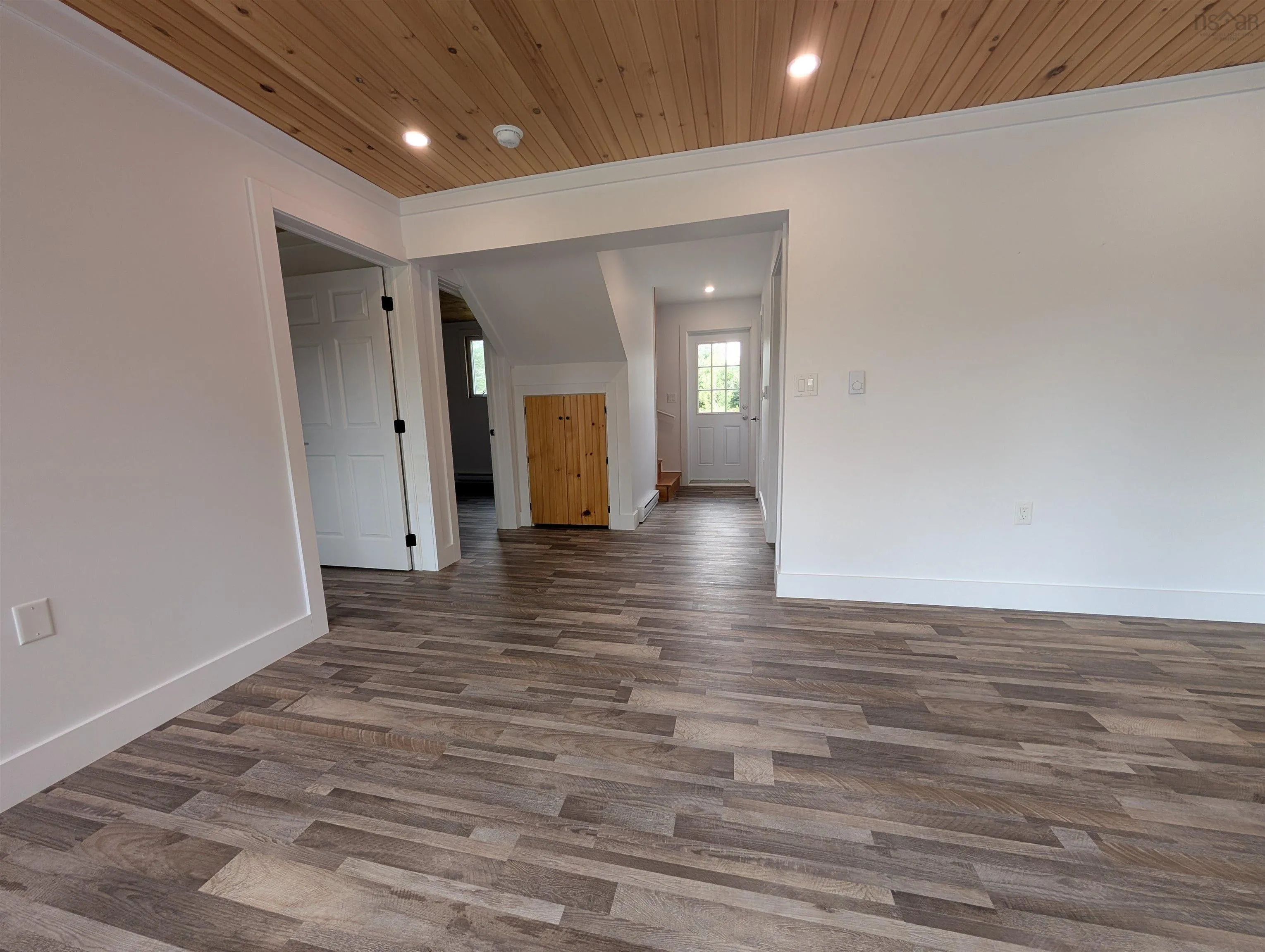 1988 New Chester Road, New Chester, NS B0J 2K0, 3 Bedrooms Bedrooms, ,2 BathroomsBathrooms,Residential,For Sale,New Chester,202519302