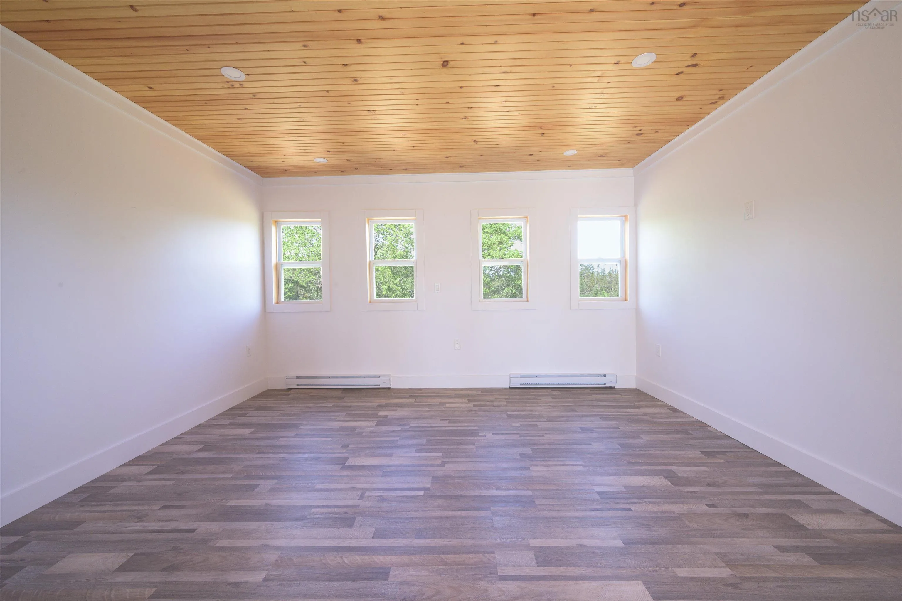 1988 New Chester Road, New Chester, NS B0J 2K0, 3 Bedrooms Bedrooms, ,2 BathroomsBathrooms,Residential,For Sale,New Chester,202519302