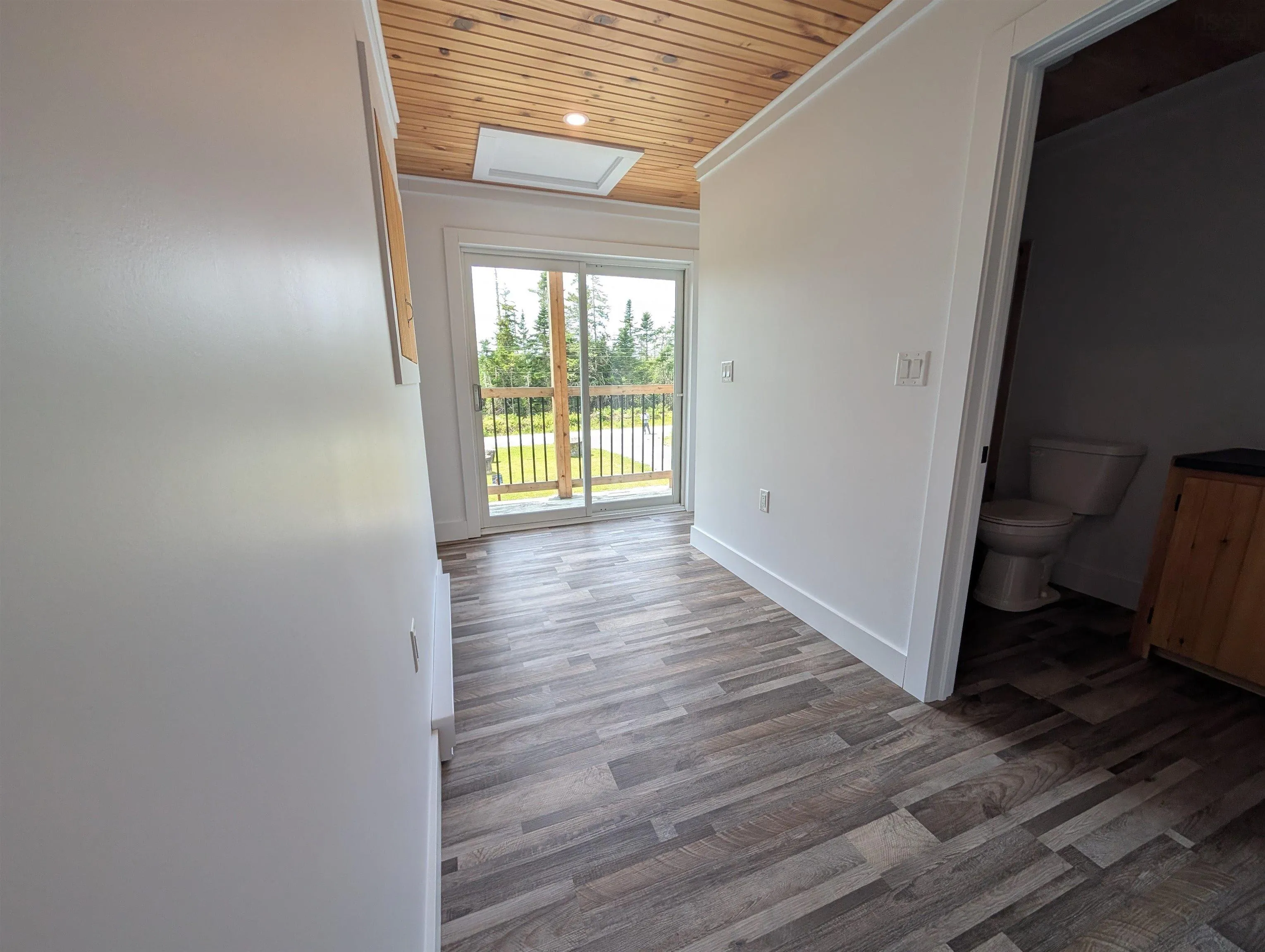 1988 New Chester Road, New Chester, NS B0J 2K0, 3 Bedrooms Bedrooms, ,2 BathroomsBathrooms,Residential,For Sale,New Chester,202519302
