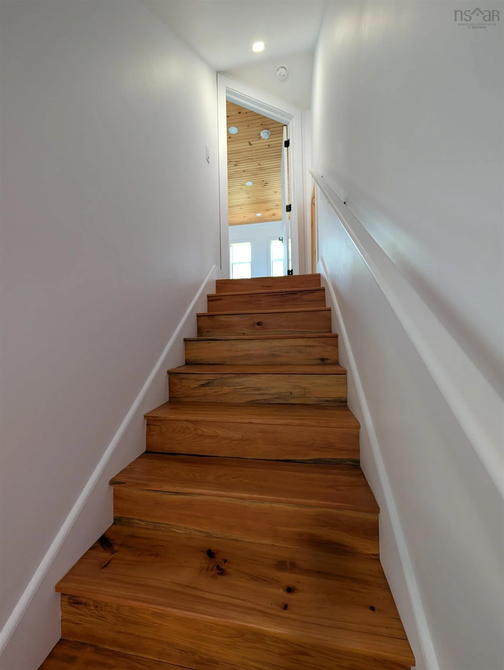 1988 New Chester Road, New Chester, NS B0J 2K0, 3 Bedrooms Bedrooms, ,2 BathroomsBathrooms,Residential,For Sale,New Chester,202519302