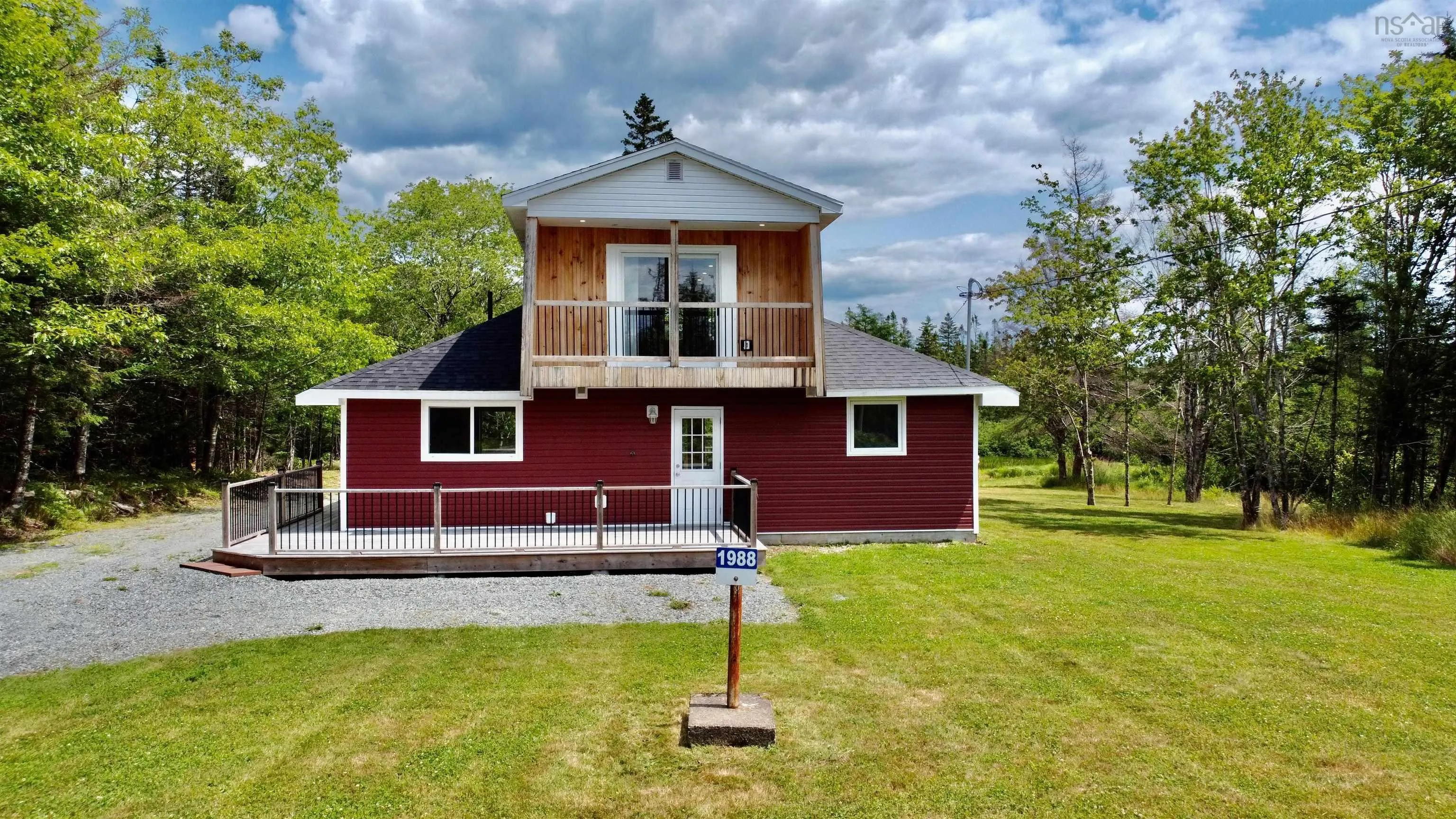 1988 New Chester Road, New Chester, NS B0J 2K0, 3 Bedrooms Bedrooms, ,2 BathroomsBathrooms,Residential,For Sale,New Chester,202519302