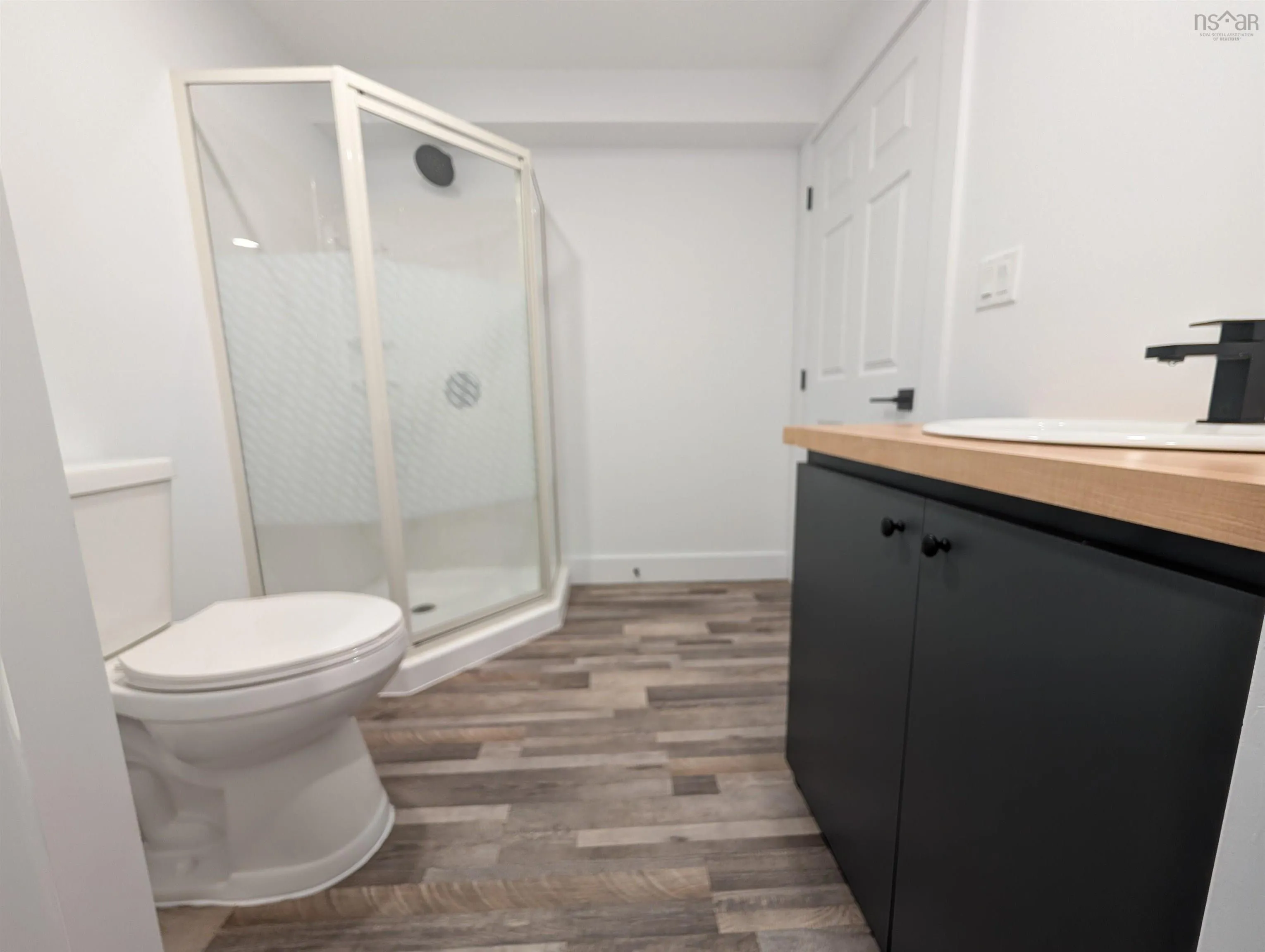 1988 New Chester Road, New Chester, NS B0J 2K0, 3 Bedrooms Bedrooms, ,2 BathroomsBathrooms,Residential,For Sale,New Chester,202519302