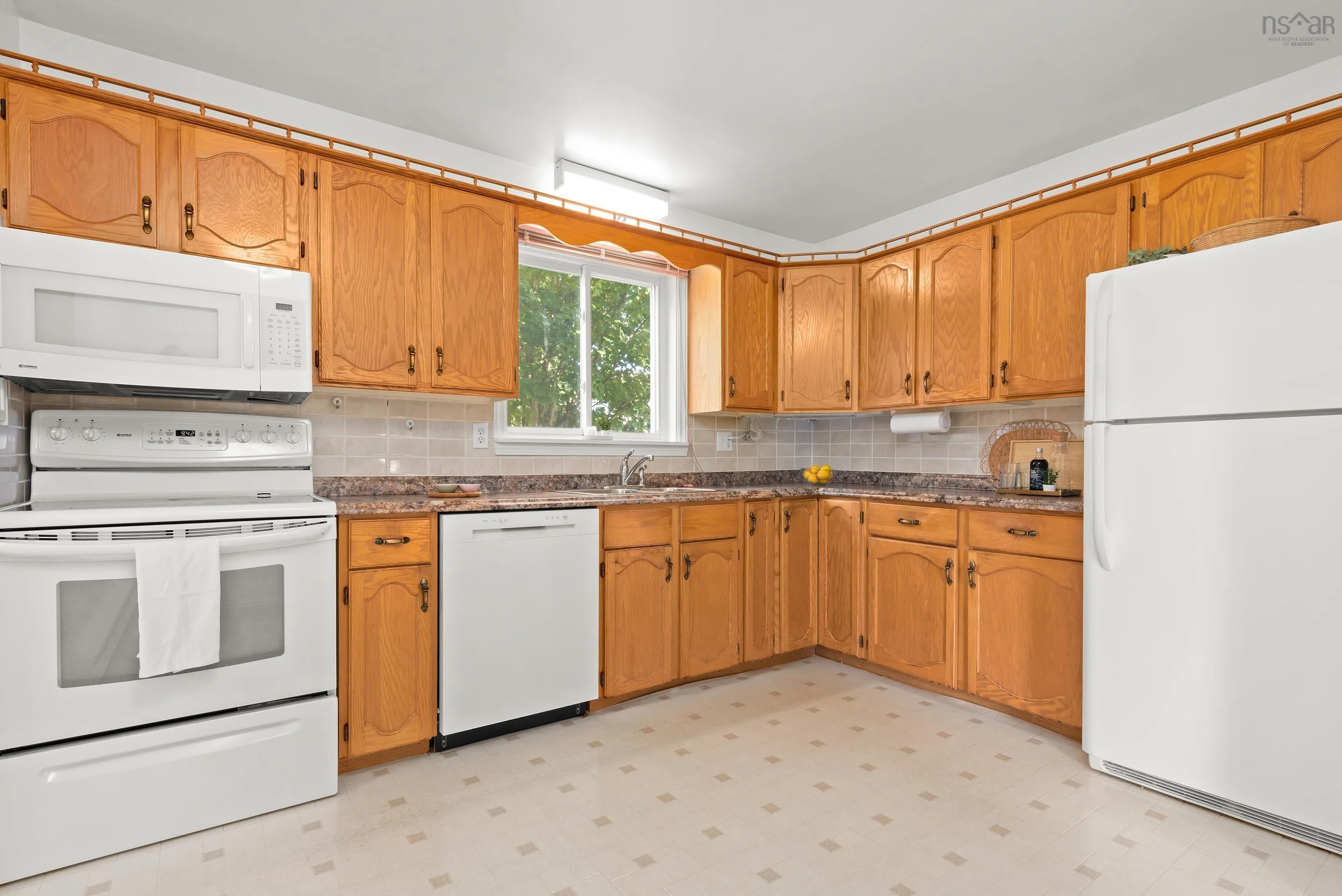 6 Venice Court, Dartmouth, NS B2X 3J9, 3 Bedrooms Bedrooms, ,2 BathroomsBathrooms,Residential,For Sale,Venice,202520031