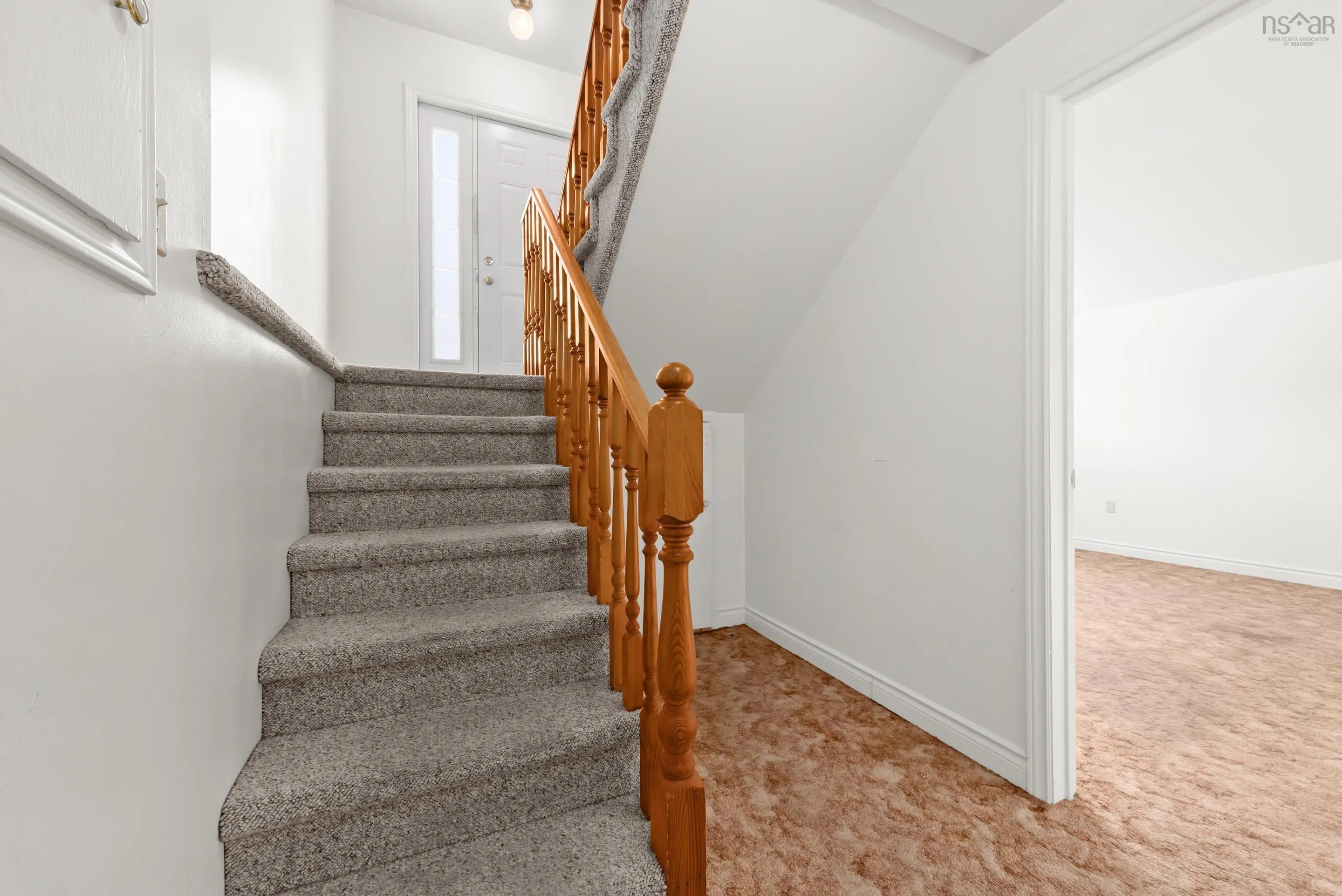 6 Venice Court, Dartmouth, NS B2X 3J9, 3 Bedrooms Bedrooms, ,2 BathroomsBathrooms,Residential,For Sale,Venice,202520031