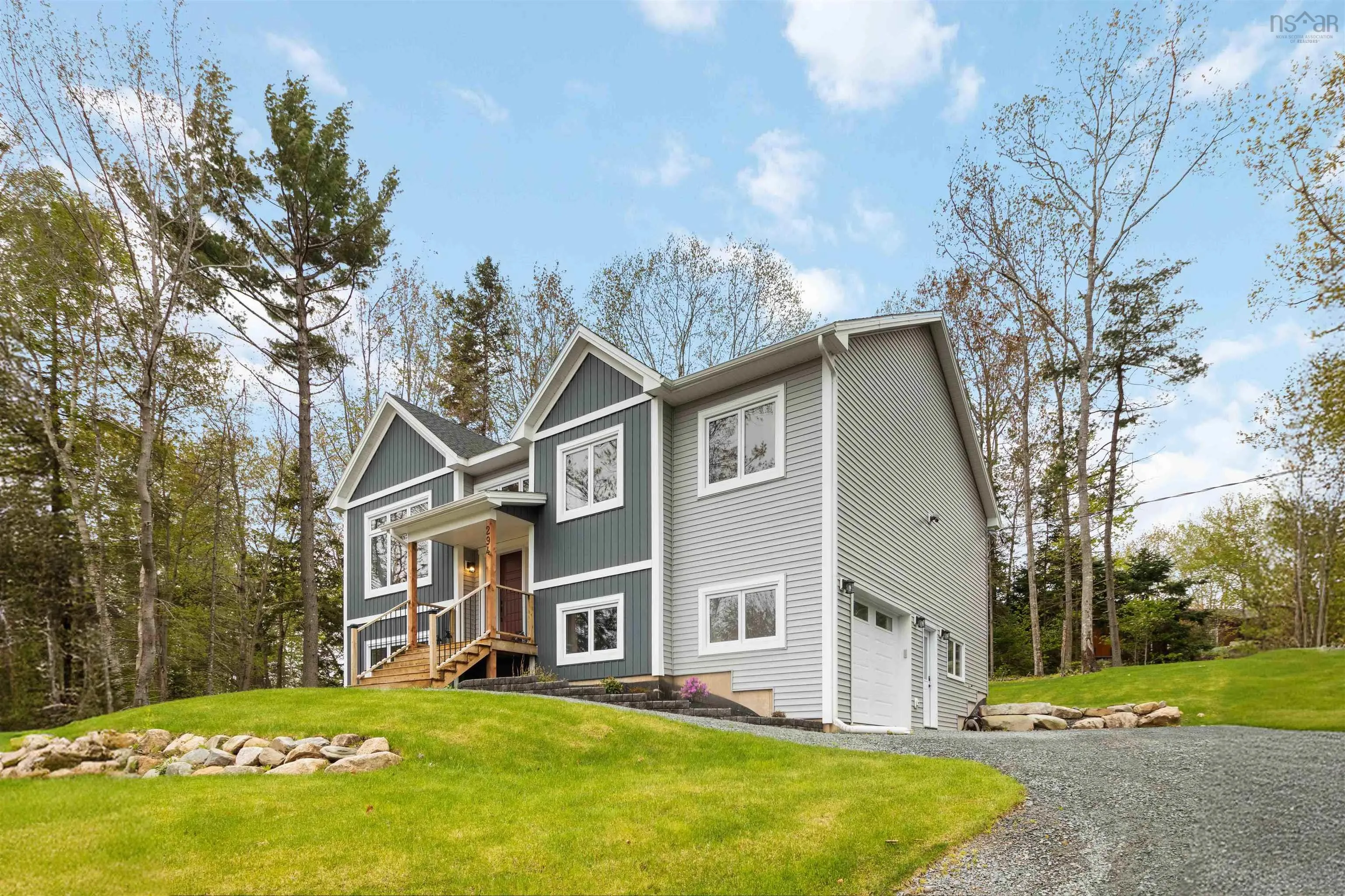 294 Lockview Road, Fall River, NS B2T 1J1, 4 Bedrooms Bedrooms, ,4 BathroomsBathrooms,Residential,For Sale,Lockview,202511886