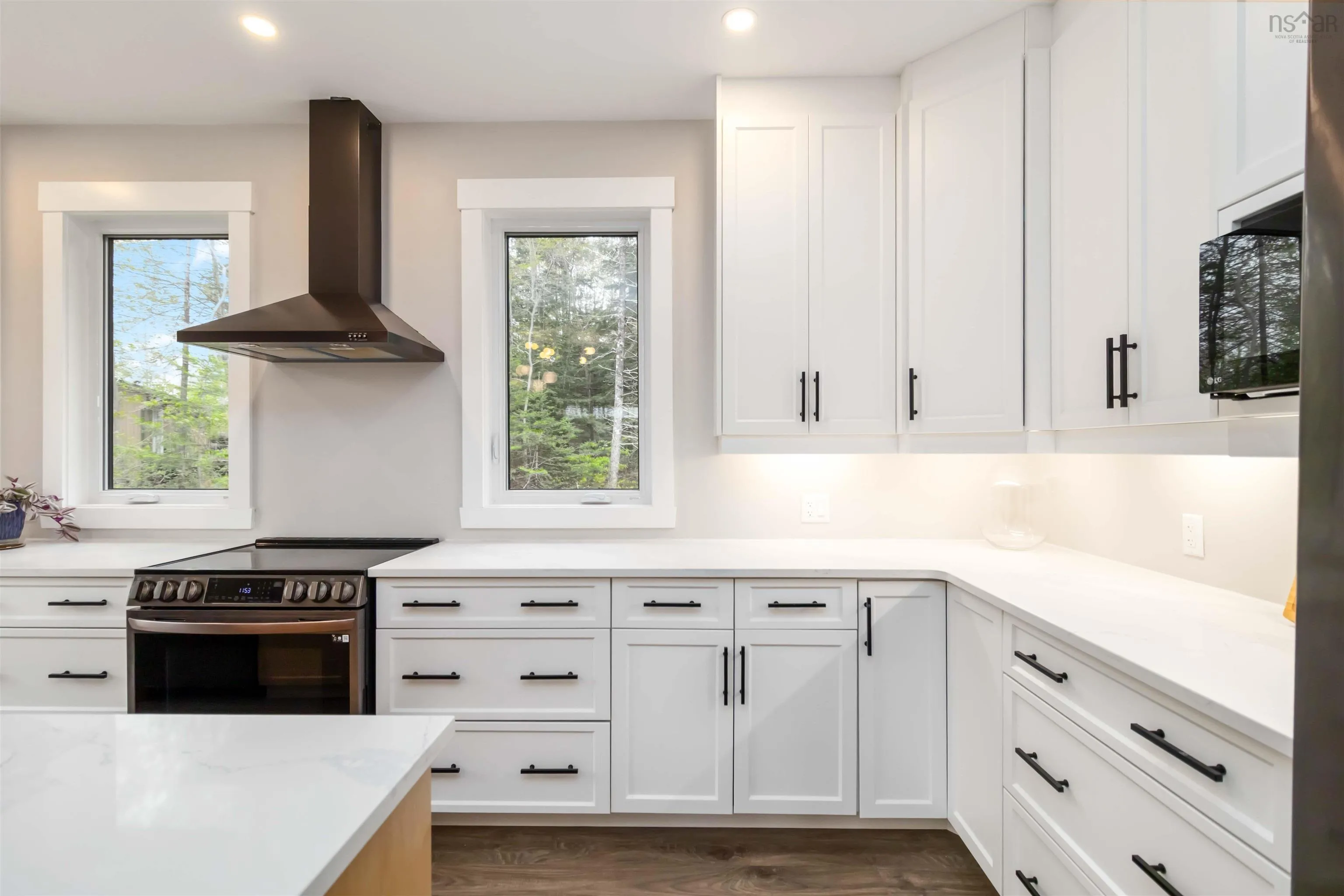 294 Lockview Road, Fall River, NS B2T 1J1, 4 Bedrooms Bedrooms, ,4 BathroomsBathrooms,Residential,For Sale,Lockview,202511886