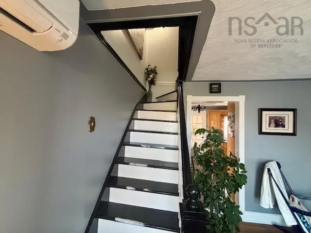 211 Ling Street, New Waterford, NS B1H 2W3, 2 Bedrooms Bedrooms, ,1 BathroomBathrooms,Residential,For Sale,Ling,202519269