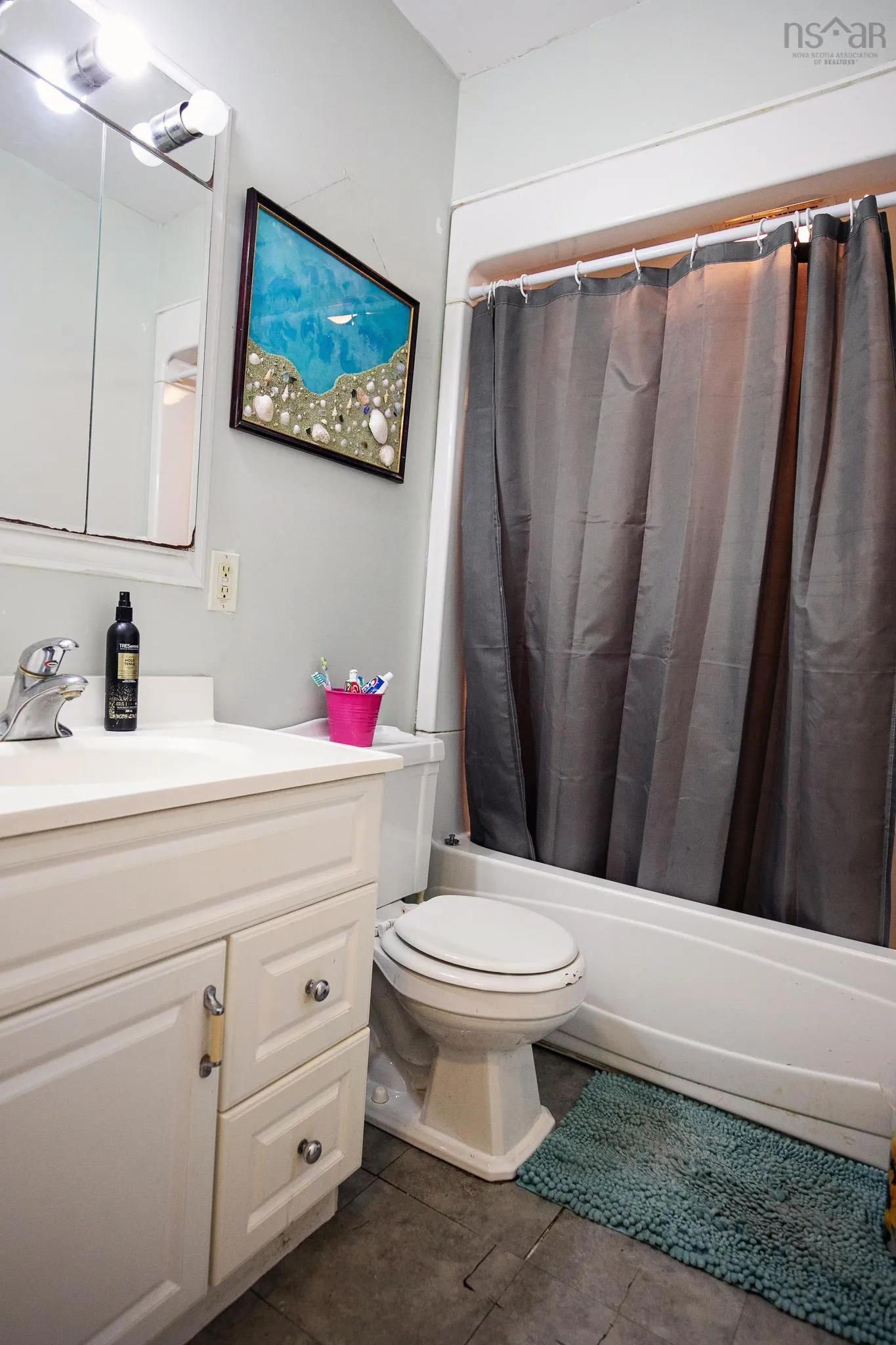 39 Rogers Avenue, Amherst, NS B4H 2J7, 3 Bedrooms Bedrooms, ,2 BathroomsBathrooms,Residential,For Sale,Rogers,202518165