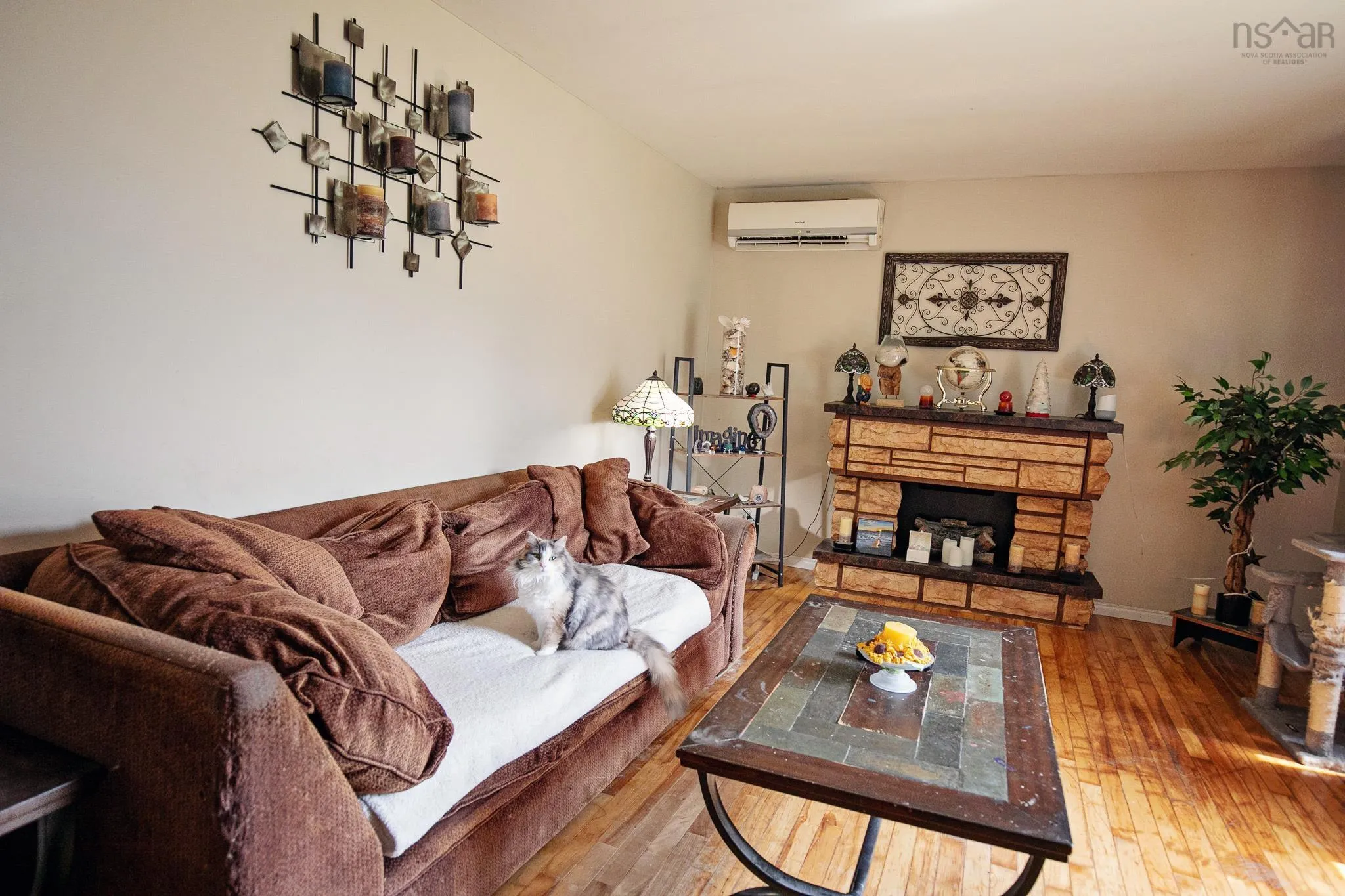 39 Rogers Avenue, Amherst, NS B4H 2J7, 3 Bedrooms Bedrooms, ,2 BathroomsBathrooms,Residential,For Sale,Rogers,202518165