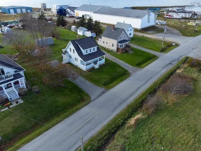 90 Peter Dugas Road, Meteghan, NS B0W 2J0, 5 Bedrooms Bedrooms, ,1 BathroomBathrooms,Residential,For Sale,Peter Dugas,202513033