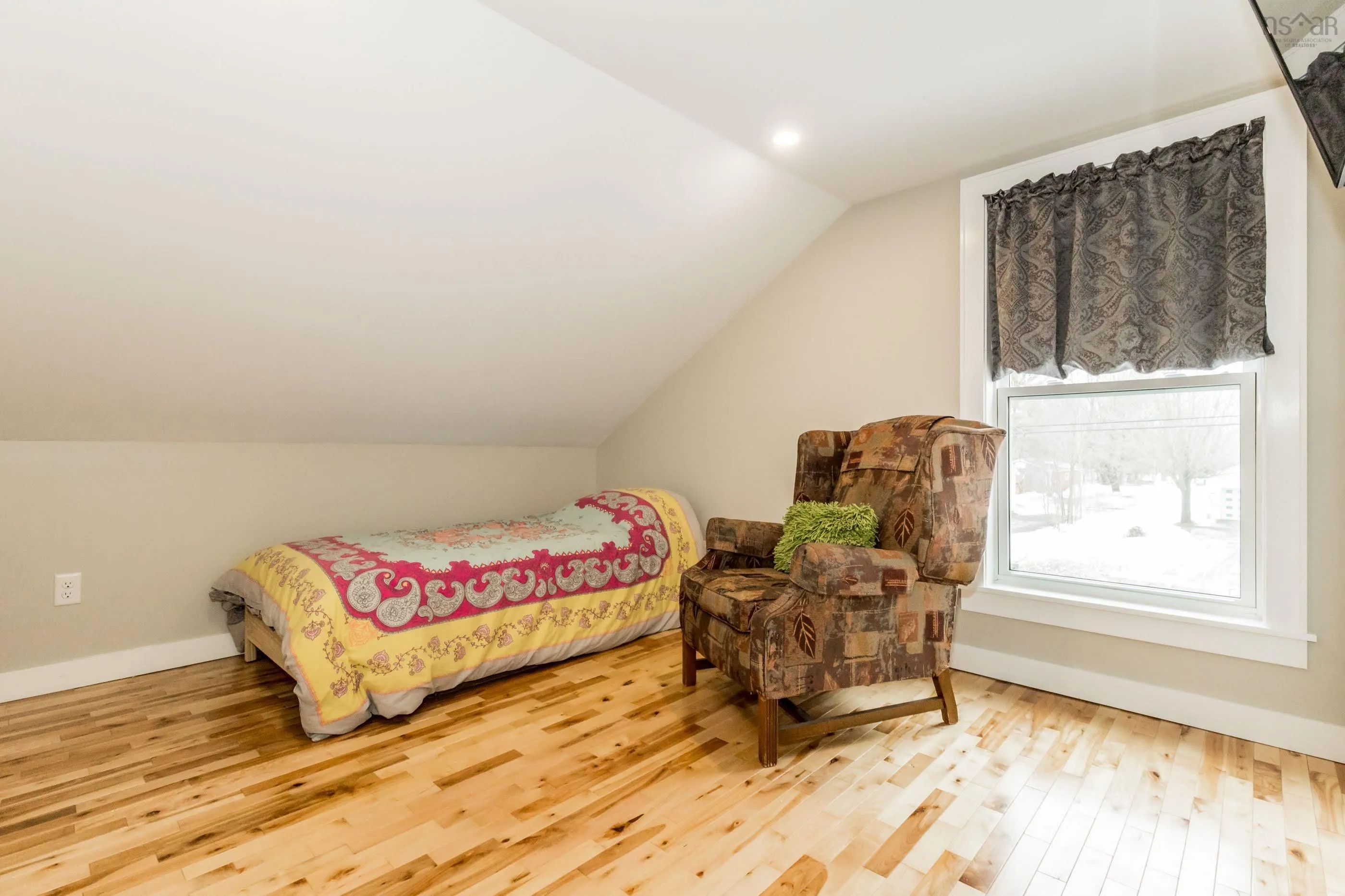 261 Main Street, Berwick Ns B0p 1e0, 3 Bedrooms Bedrooms, ,2 BathroomsBathrooms,Residential,For Sale,Main,202504372