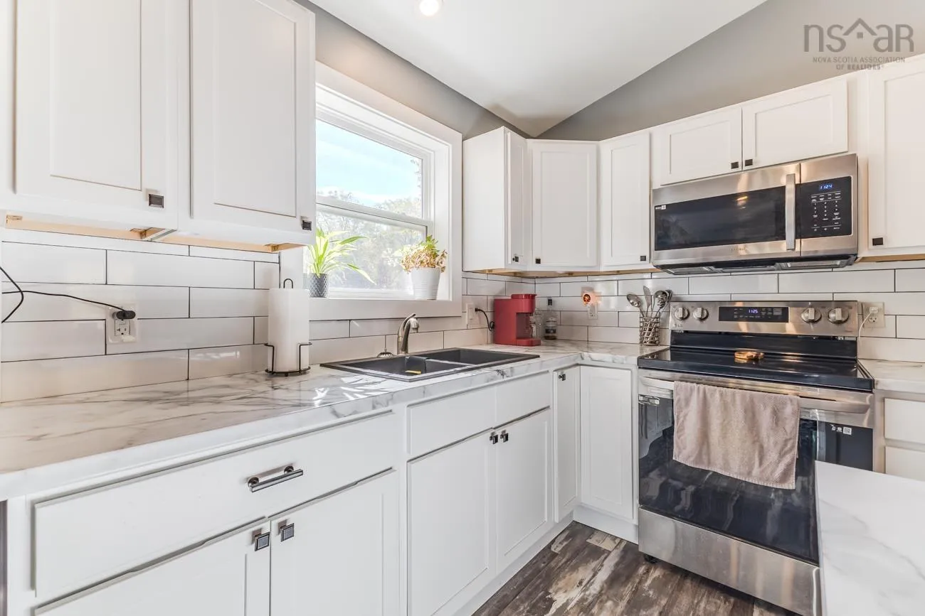 69 Ocean Beach Rd, Bramber, NS B0N 2R0, 2 Bedrooms Bedrooms, ,1 BathroomBathrooms,Residential,For Sale,Ocean Beach Rd,202525465