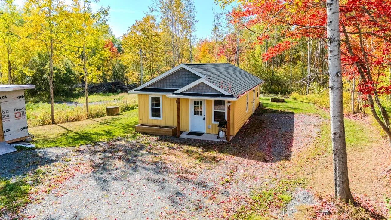 69 Ocean Beach Rd, Bramber, NS B0N 2R0, 2 Bedrooms Bedrooms, ,1 BathroomBathrooms,Residential,For Sale,Ocean Beach Rd,202525465