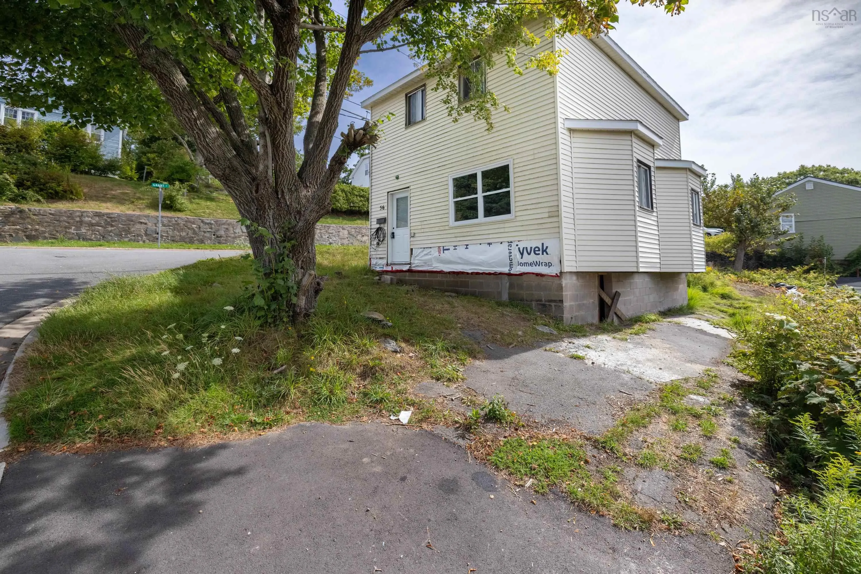 56 Irving Street, Dartmouth, NS B2W 1K2, 3 Bedrooms Bedrooms, ,2 BathroomsBathrooms,Residential,For Sale,Irving,202522222