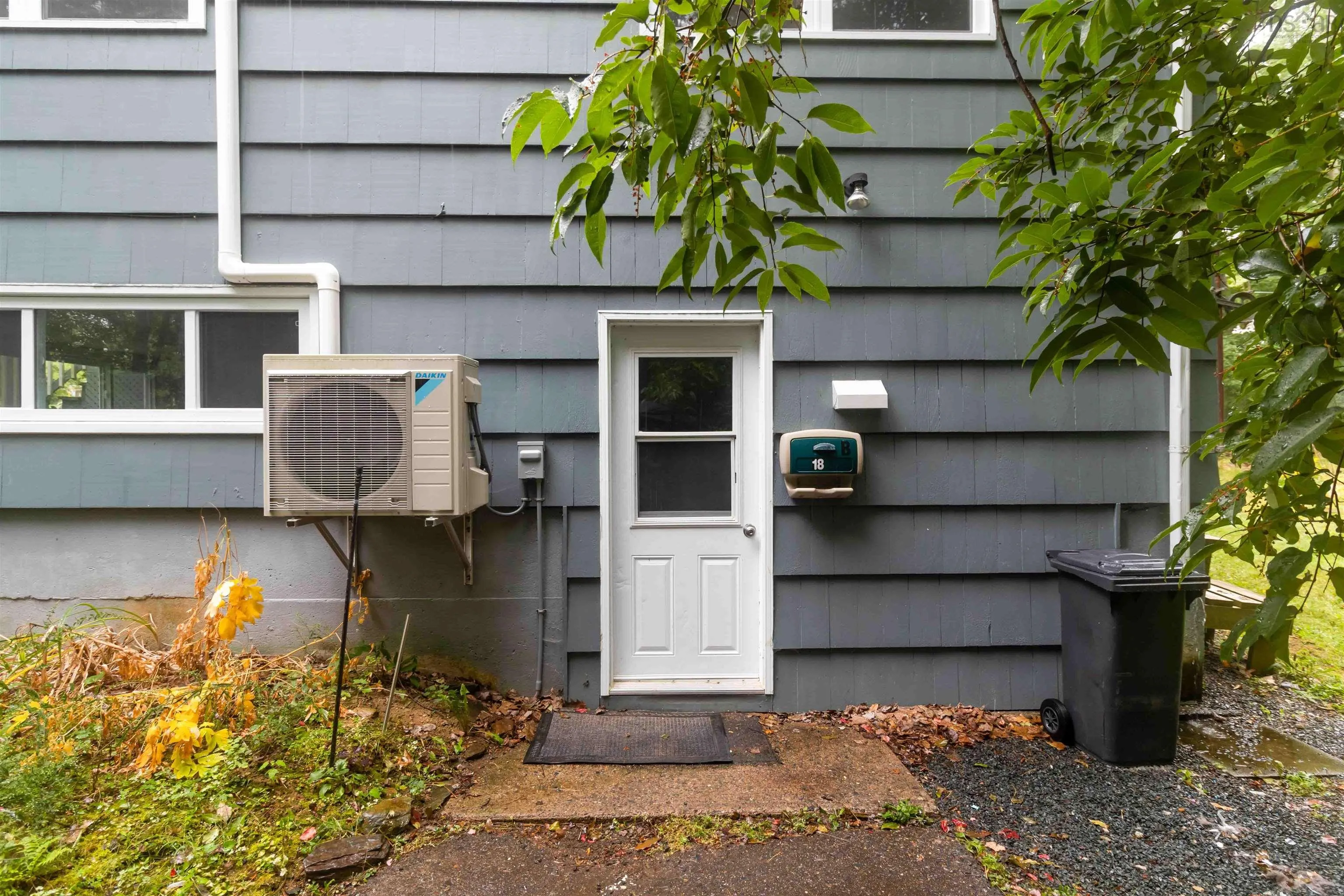 18 Dublin Avenue, Bridgewater, NS B4V 2V7, 4 Bedrooms Bedrooms, ,2 BathroomsBathrooms,Residential,For Sale,Dublin,202522653