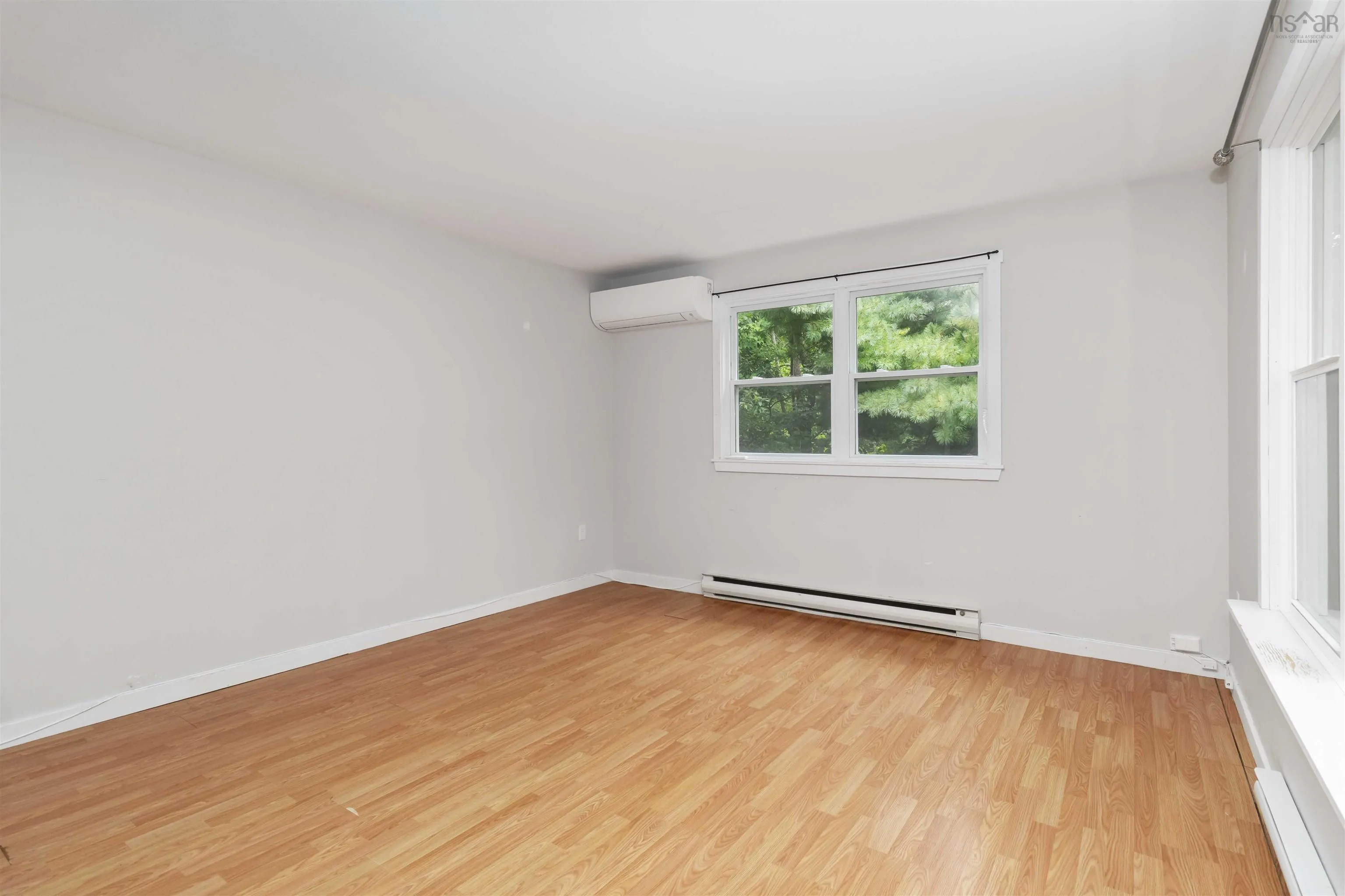 18 Dublin Avenue, Bridgewater, NS B4V 2V7, 4 Bedrooms Bedrooms, ,2 BathroomsBathrooms,Residential,For Sale,Dublin,202522653