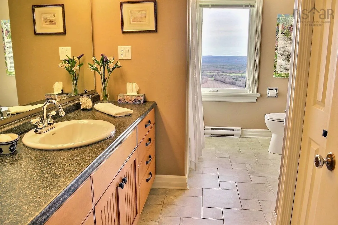 128 Foleaze Park Drive, Brow Of The Mountain Ns B0p 1j0, 4 Bedrooms Bedrooms, ,2 BathroomsBathrooms,Residential,For Sale,Foleaze Park,202128656