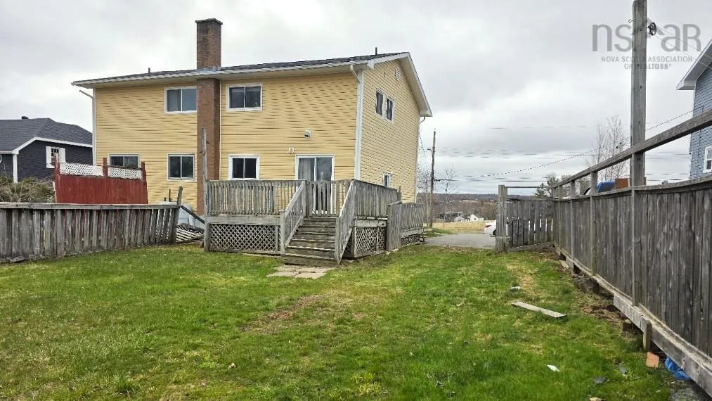 28 Weir Avenue, Stellarton Ns B0k 1s0, 3 Bedrooms Bedrooms, ,1 BathroomBathrooms,Residential,For Sale,Weir,202509187