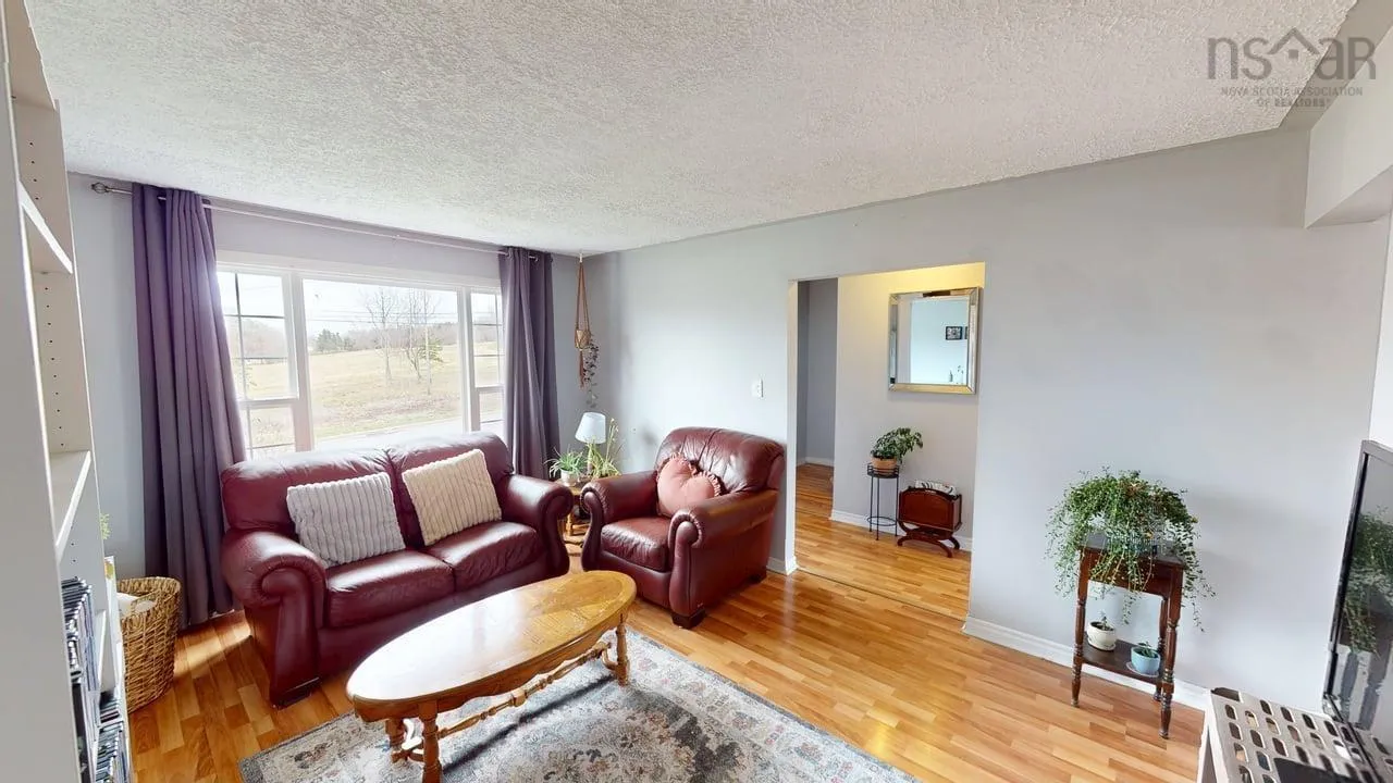 28 Weir Avenue, Stellarton Ns B0k 1s0, 3 Bedrooms Bedrooms, ,1 BathroomBathrooms,Residential,For Sale,Weir,202509187