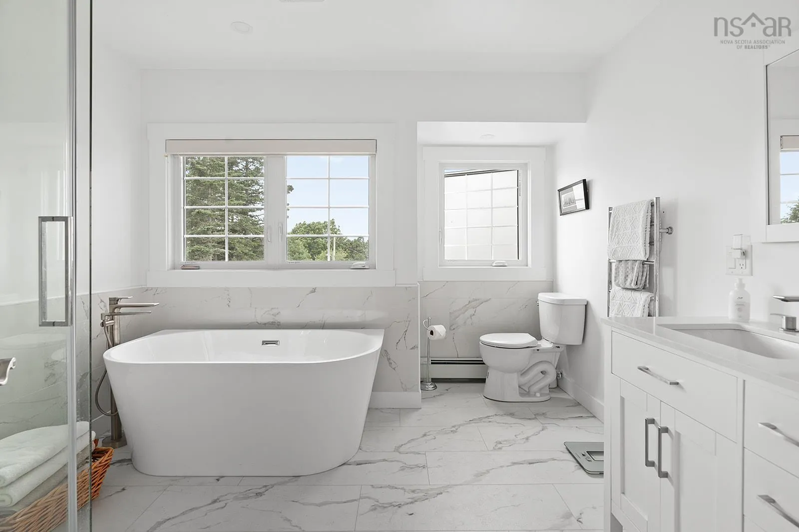 97 Nauss Point Road, Chester, NS B0J 1J0, 5 Bedrooms Bedrooms, ,3 BathroomsBathrooms,Residential,For Sale,Nauss Point,202514820