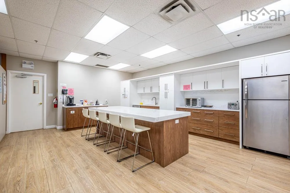 20 Raddall Avenue, Dartmouth NS B3B 1T2, ,Commercial Sale,For Sale,Raddall,202320511