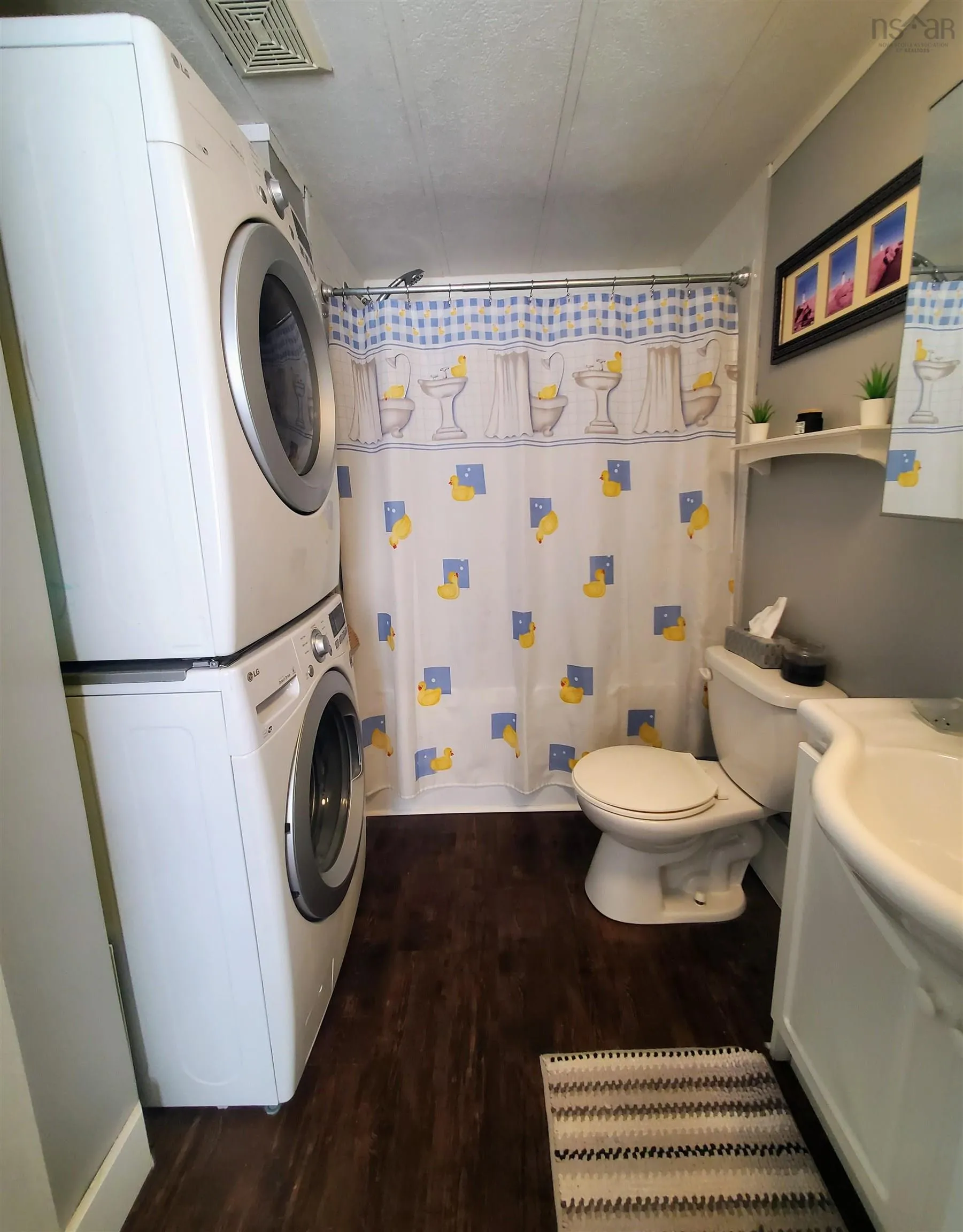 140 Duck Pond Drive, Beaver Bank, NS B4E 1Y3, 2 Bedrooms Bedrooms, ,1 BathroomBathrooms,Residential,For Sale,Duck Pond,202522774