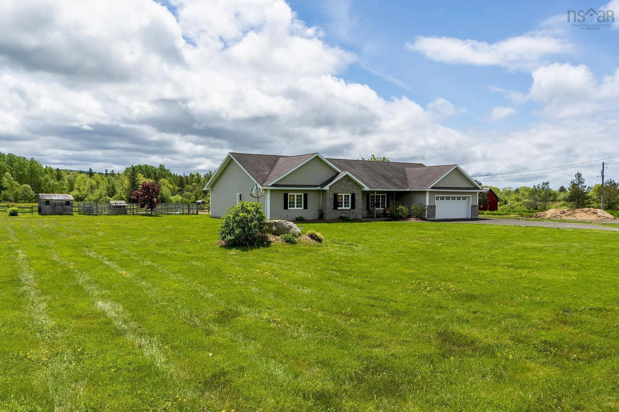 10928 Highway 1, Paradise Ns B0s 1m0, 4 Bedrooms Bedrooms, ,2 BathroomsBathrooms,Residential,For Sale,Highway 1,202502476