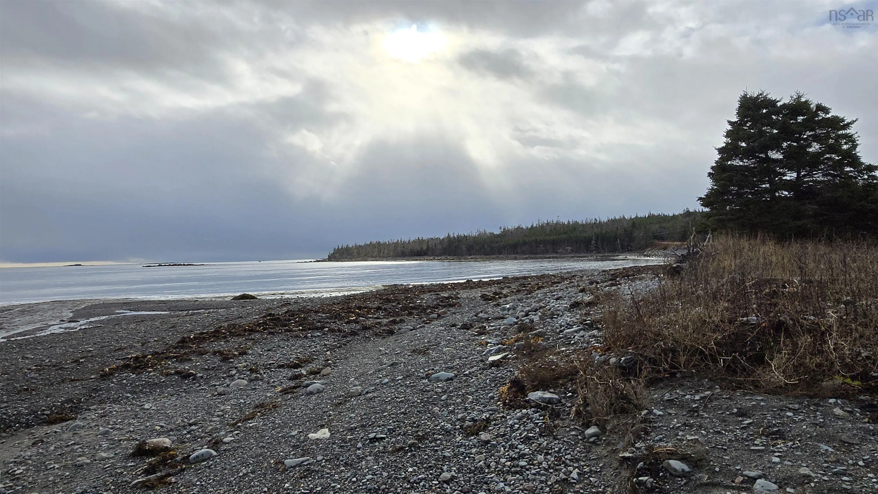 28111 Highway 7, Moosehead, NS B0J 2K0, 2 Bedrooms Bedrooms, ,1 BathroomBathrooms,Residential,For Sale,Highway 7,202518559