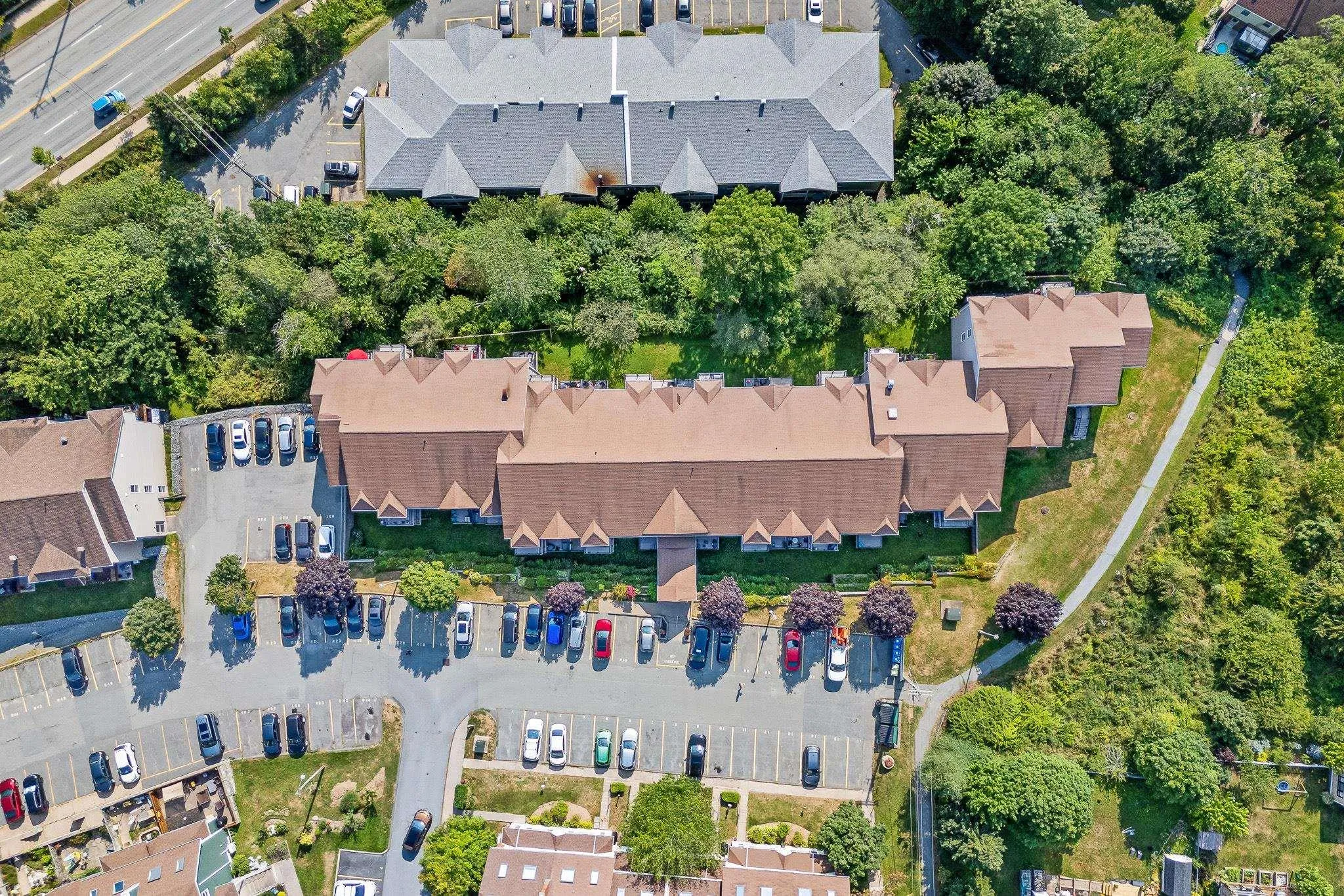 206-79 Collins Grove, Dartmouth, NS B2W 6B9, 1 Bedroom Bedrooms, ,1 BathroomBathrooms,Residential,For Sale,Collins,202520371