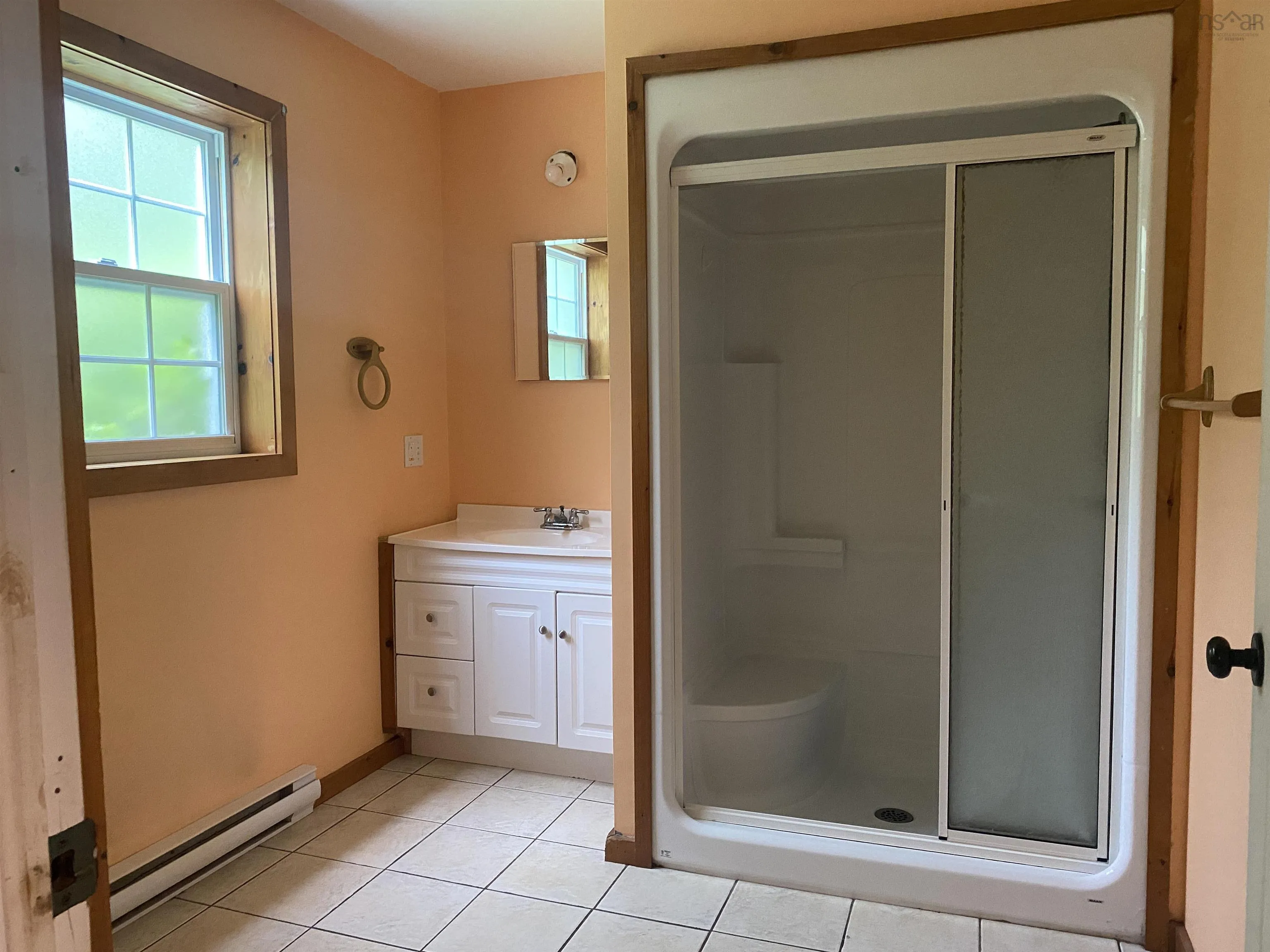 137 Bells Point Road, Port Mouton, NS B0T 1T0, 5 Bedrooms Bedrooms, ,2 BathroomsBathrooms,Residential,For Sale,Bells Point,202517369