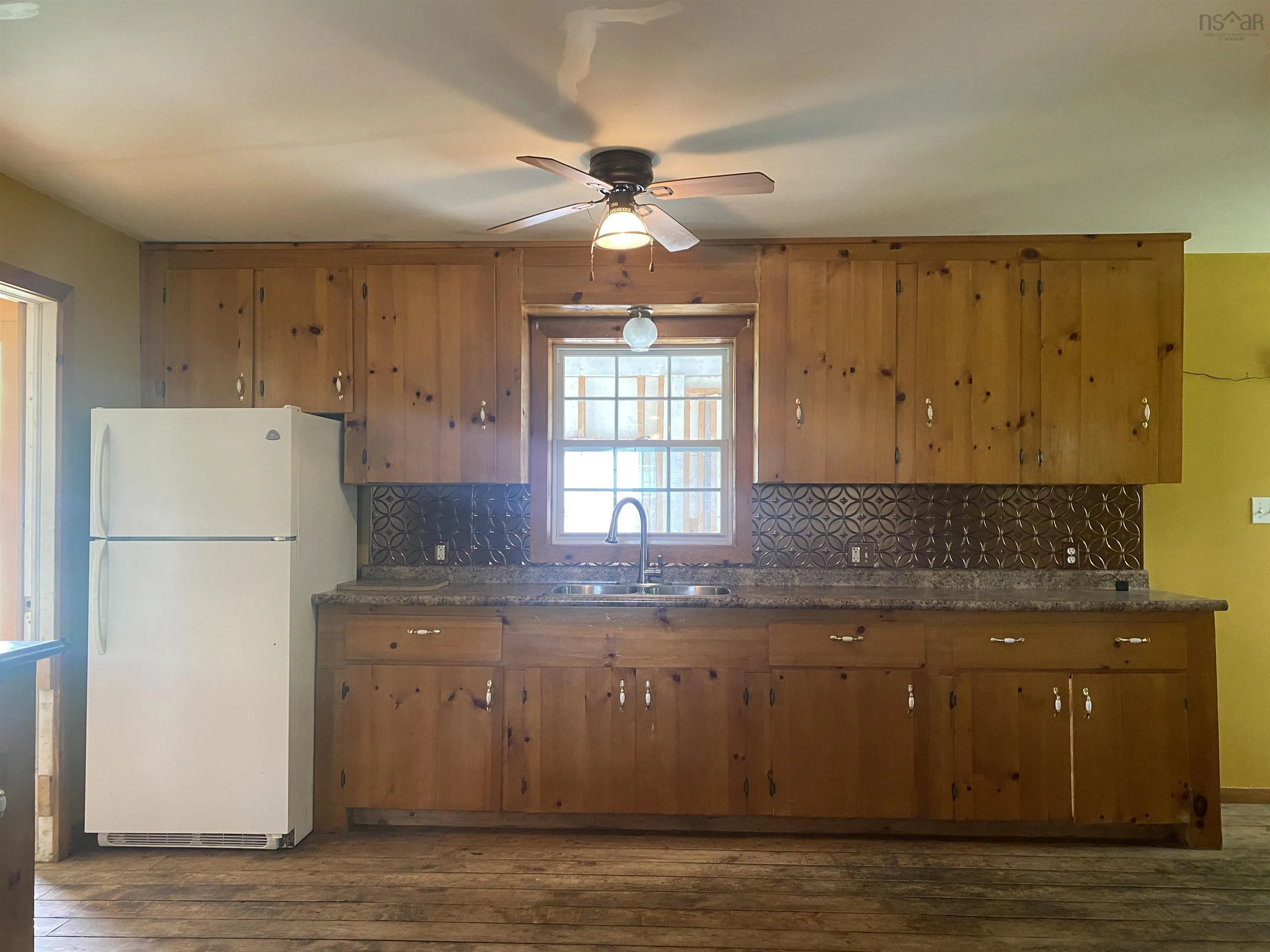 137 Bells Point Road, Port Mouton, NS B0T 1T0, 5 Bedrooms Bedrooms, ,2 BathroomsBathrooms,Residential,For Sale,Bells Point,202517369