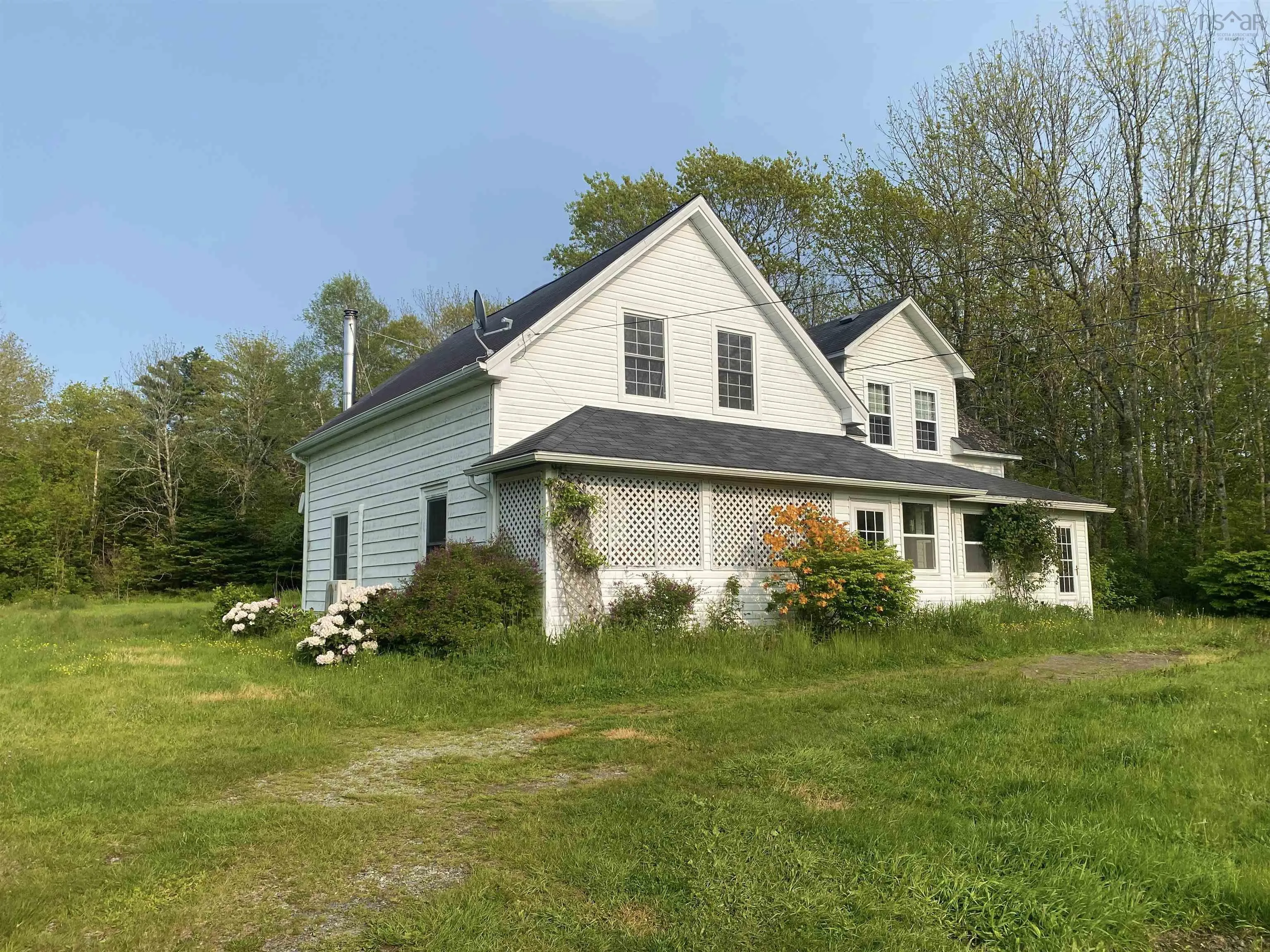 137 Bells Point Road, Port Mouton, NS B0T 1T0, 5 Bedrooms Bedrooms, ,2 BathroomsBathrooms,Residential,For Sale,Bells Point,202517369