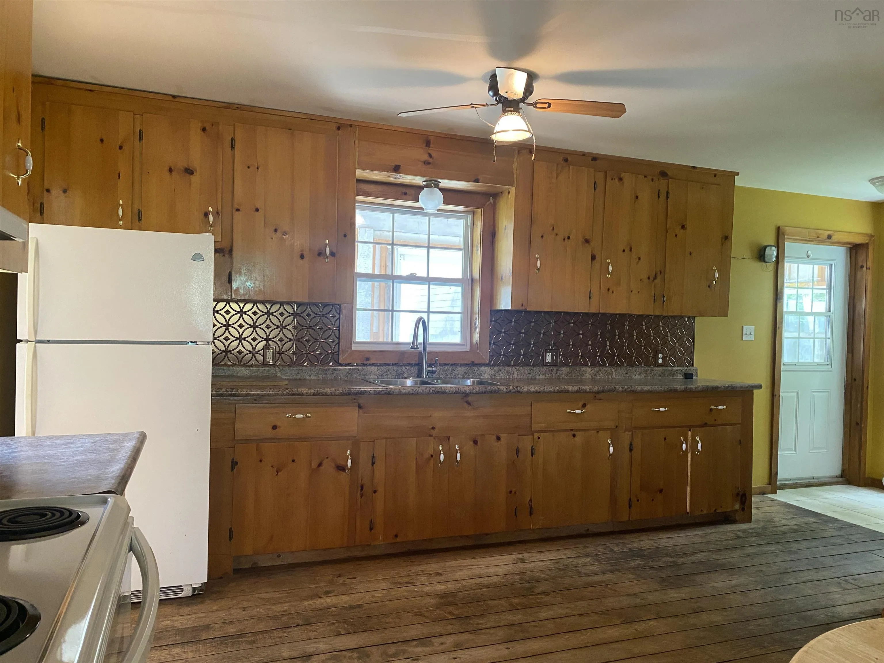 137 Bells Point Road, Port Mouton, NS B0T 1T0, 5 Bedrooms Bedrooms, ,2 BathroomsBathrooms,Residential,For Sale,Bells Point,202517369