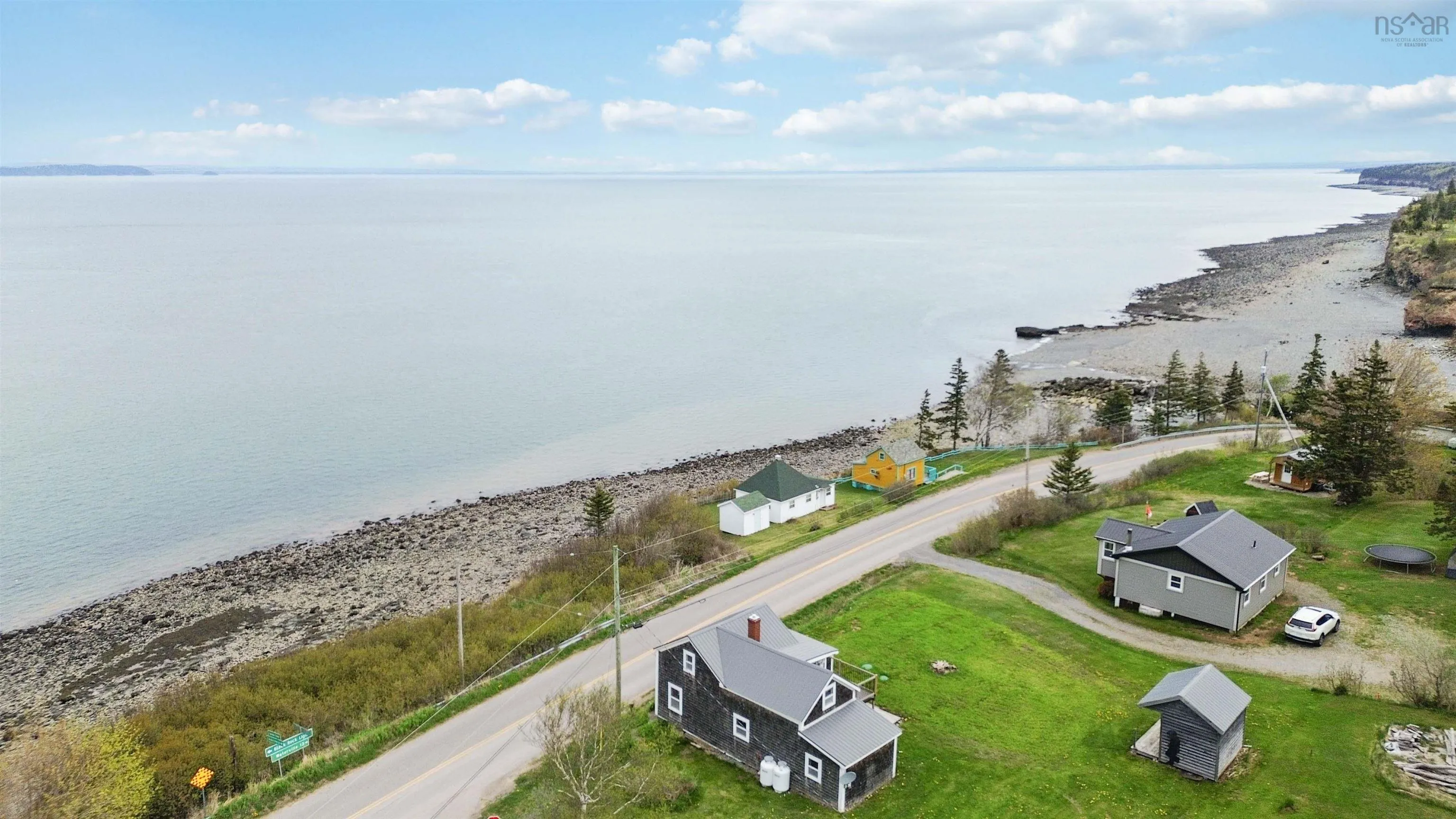 4653 Black Rock Road, Canada Creek, NS B0P 1V0, 4 Bedrooms Bedrooms, ,1 BathroomBathrooms,Residential,For Sale,Black Rock Road,202511523