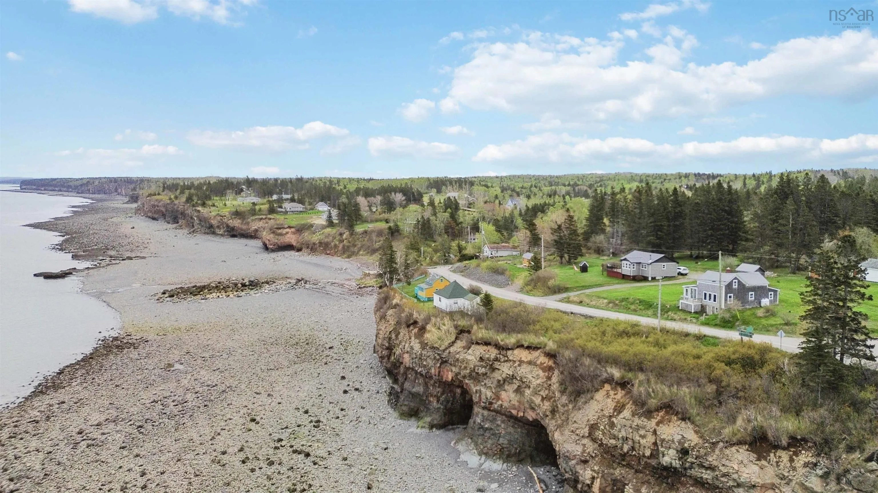 4653 Black Rock Road, Canada Creek, NS B0P 1V0, 4 Bedrooms Bedrooms, ,1 BathroomBathrooms,Residential,For Sale,Black Rock Road,202511523